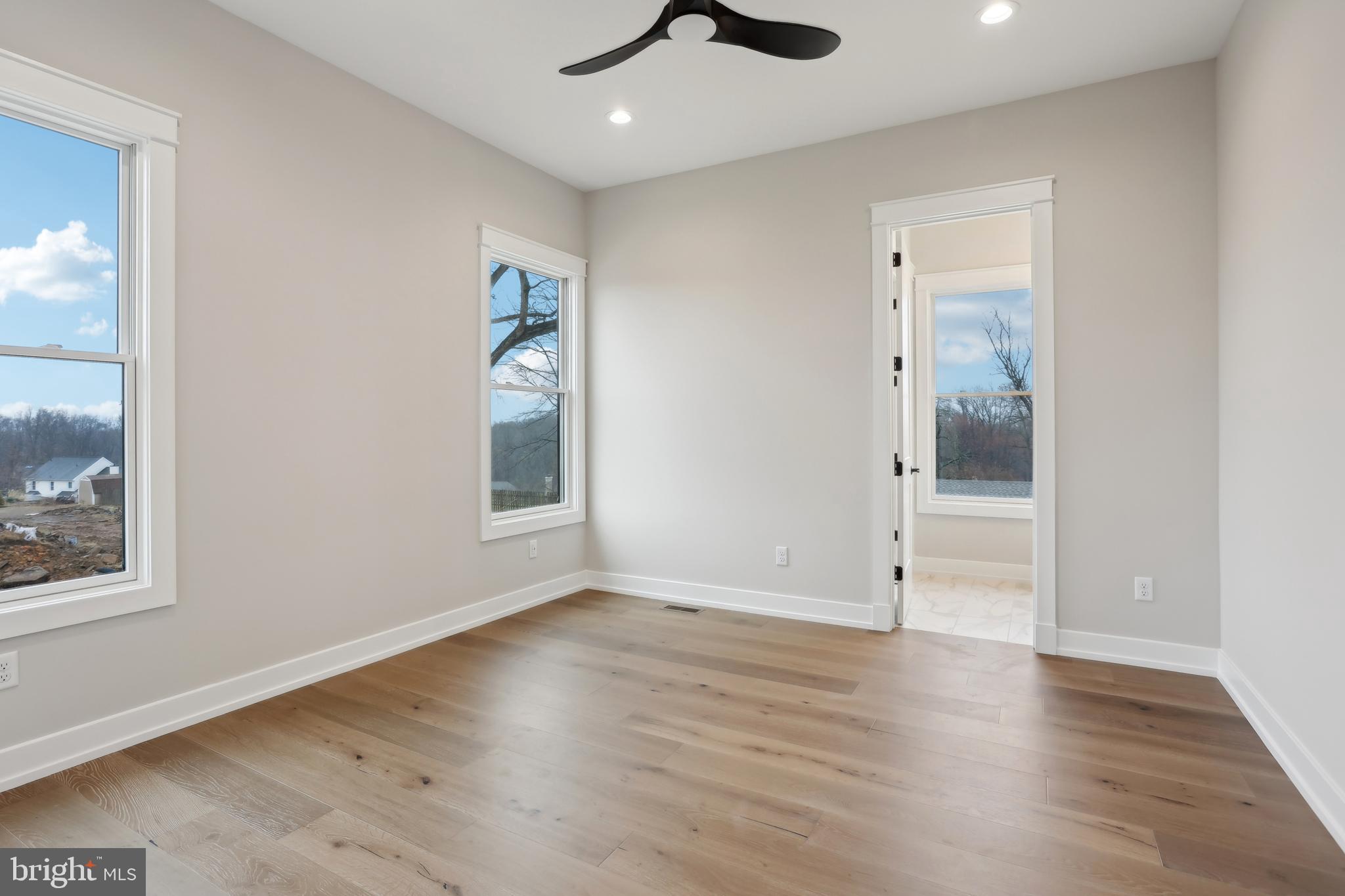 OAKWOOD - Residential