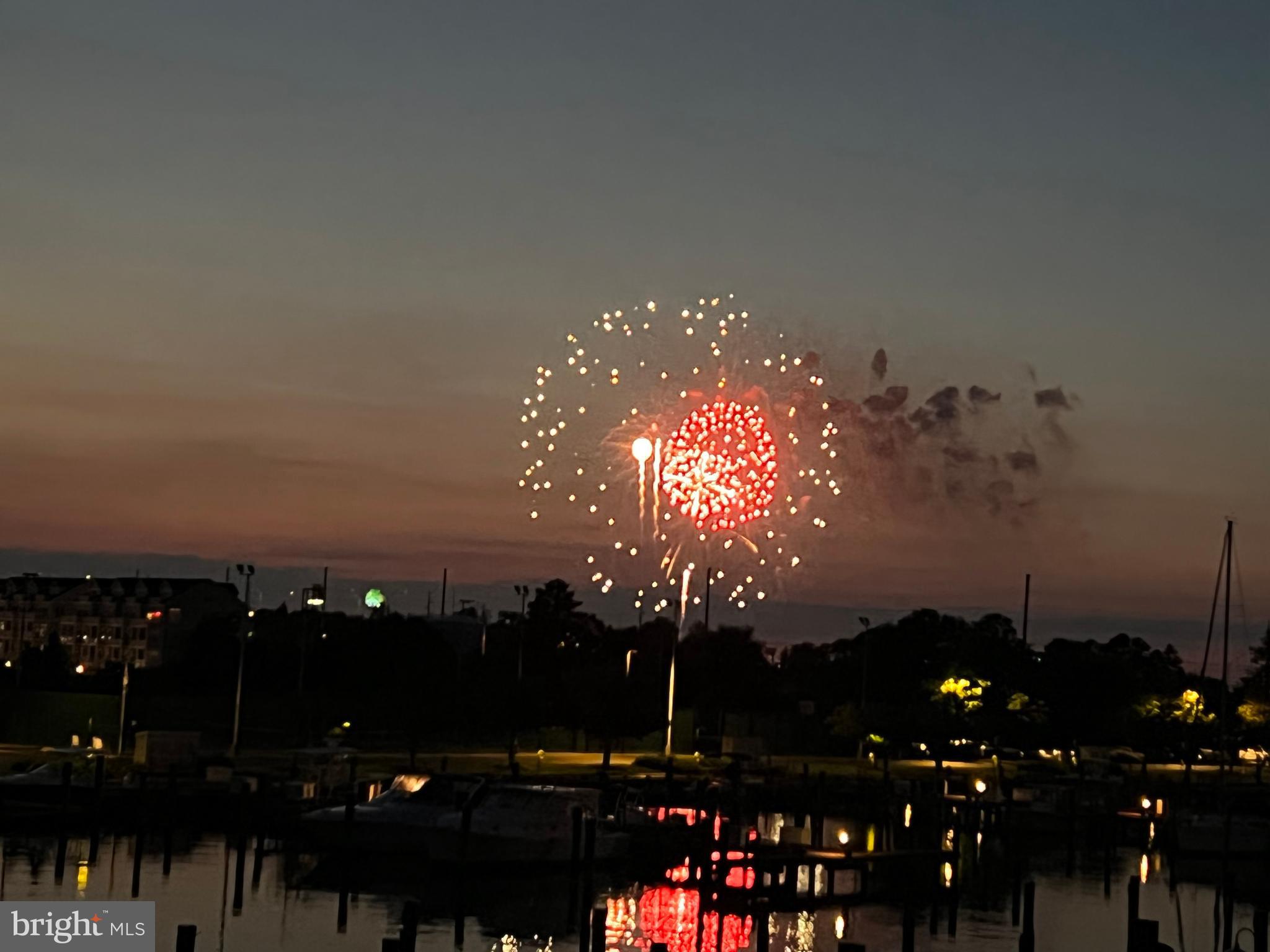 OYSTER COVE - Residential