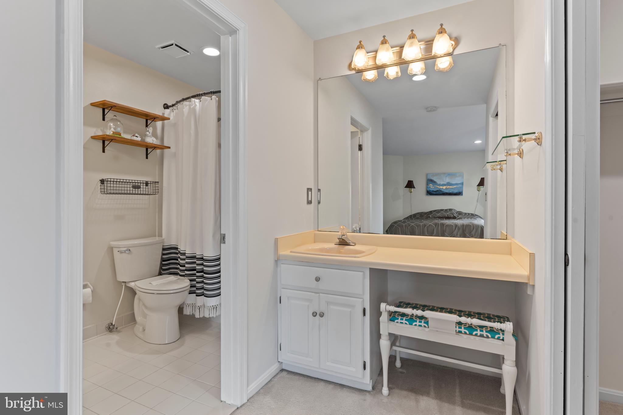 OYSTER COVE - Residential