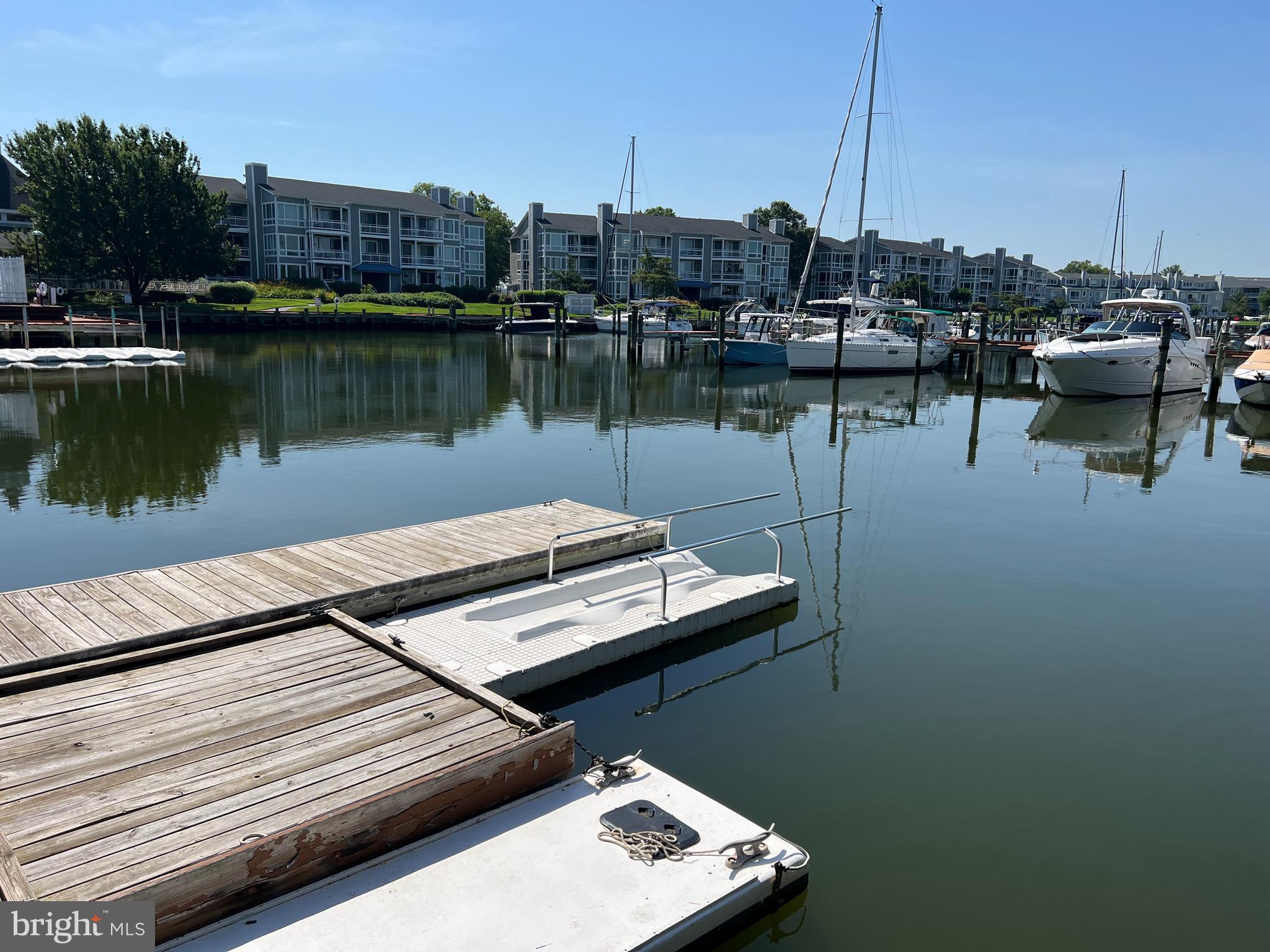 OYSTER COVE - Residential