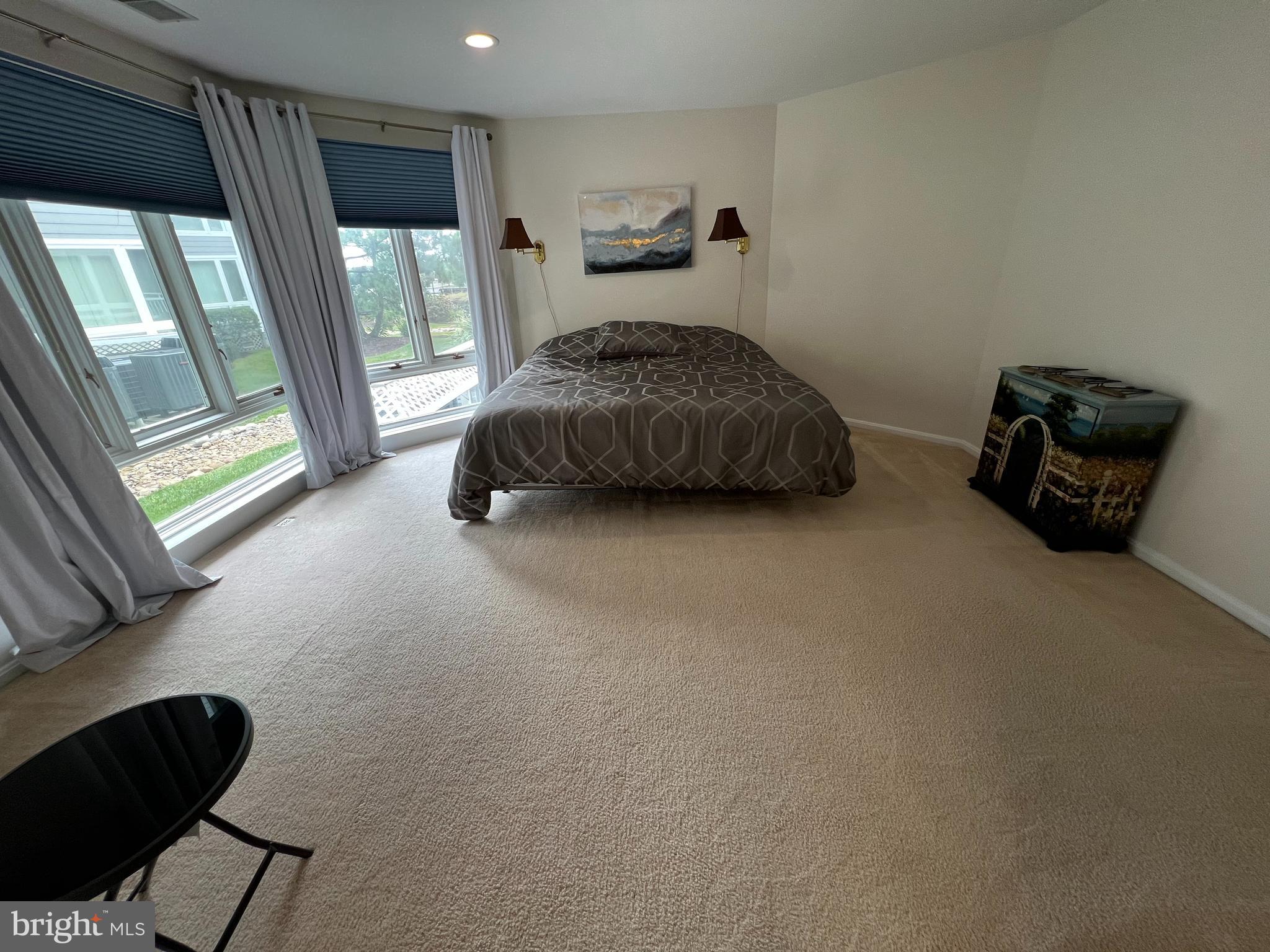 OYSTER COVE - Residential