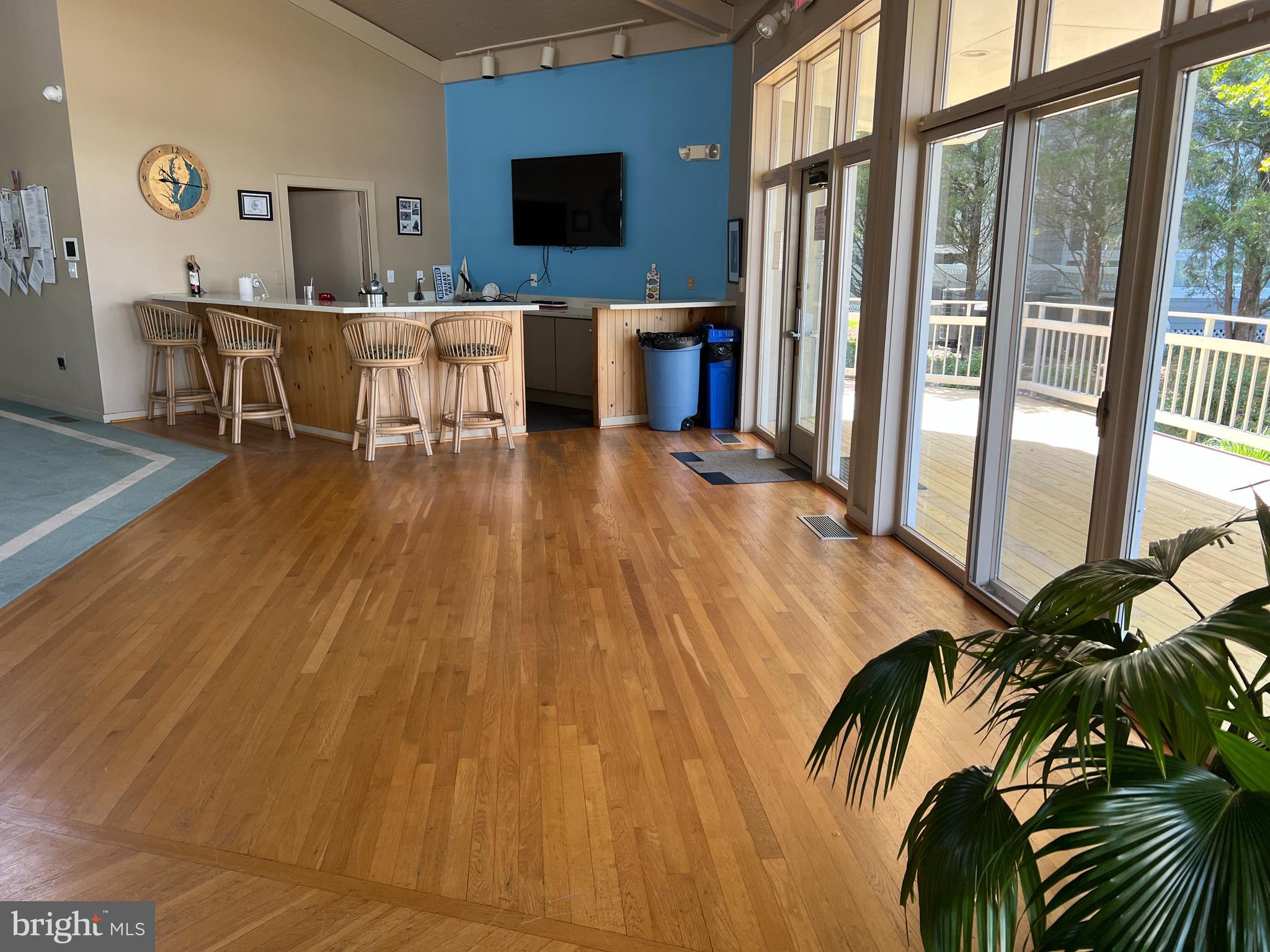 OYSTER COVE - Residential