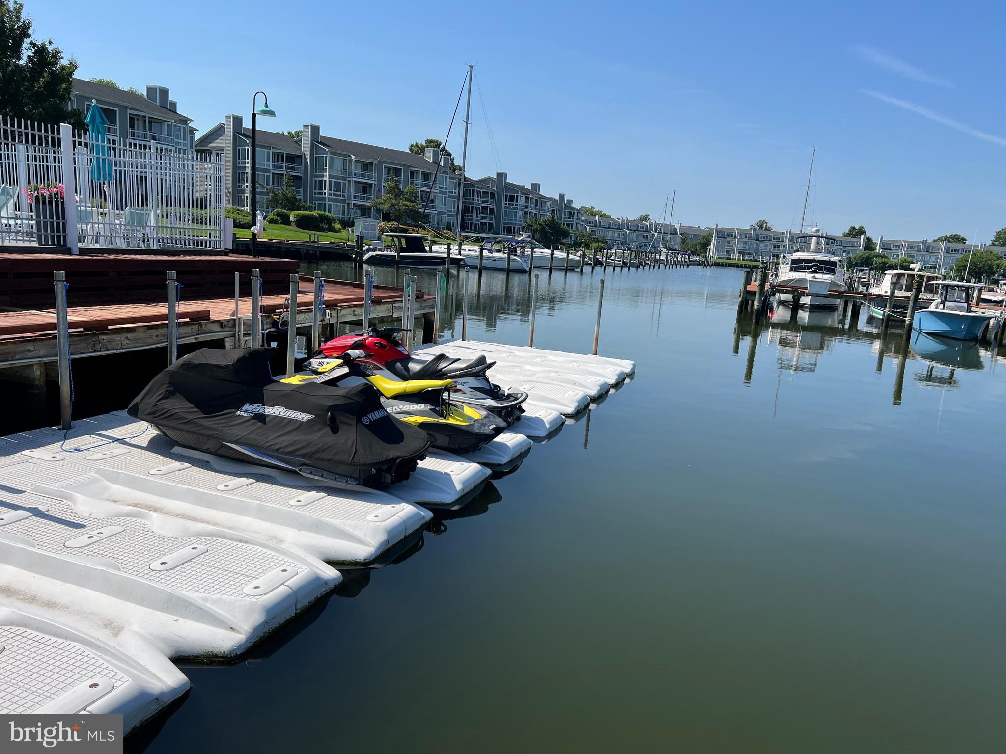 OYSTER COVE - Residential