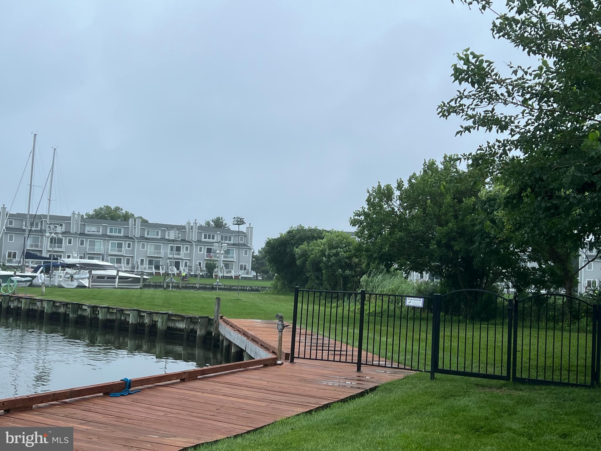 OYSTER COVE - Residential