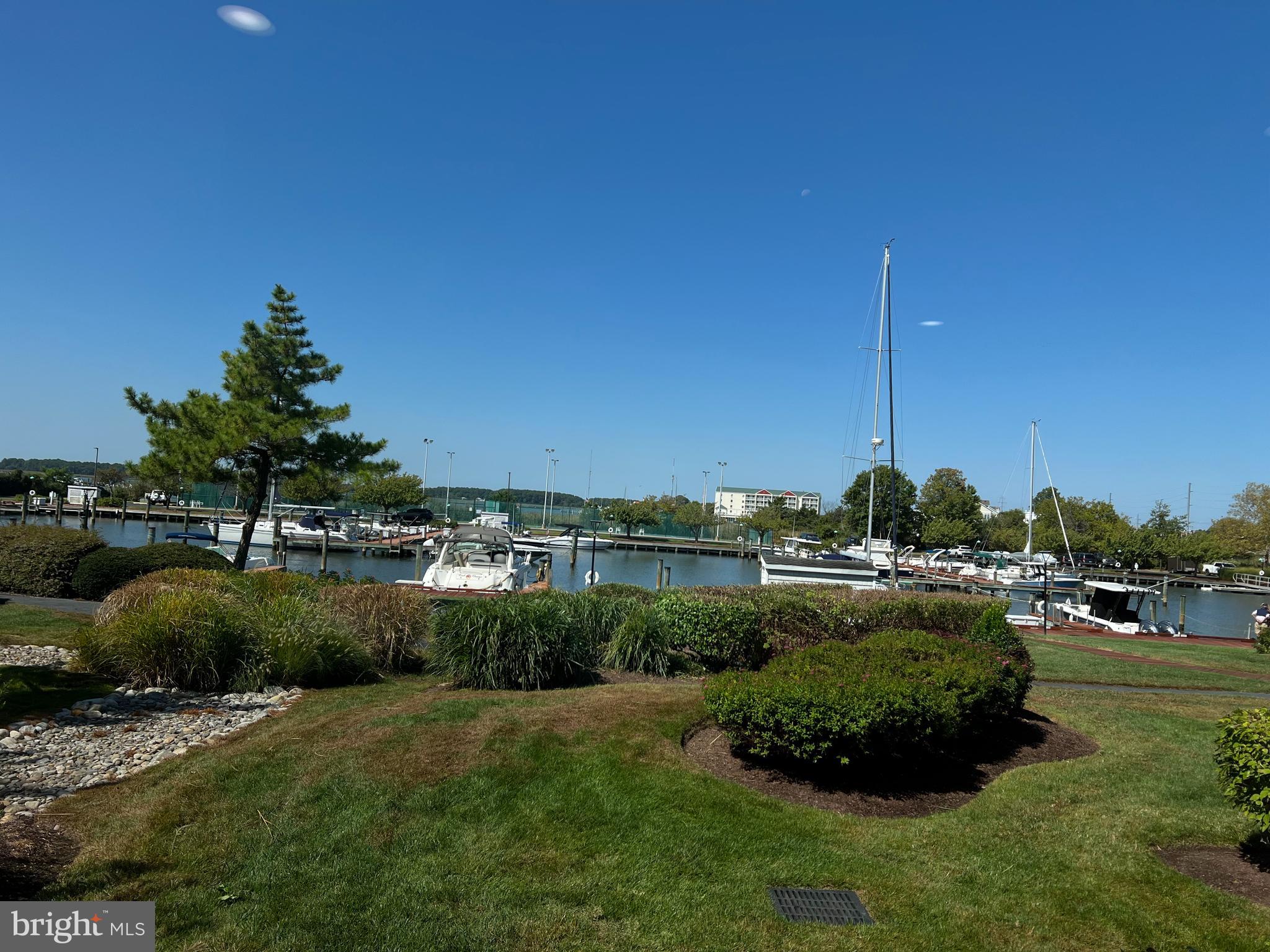 OYSTER COVE - Residential