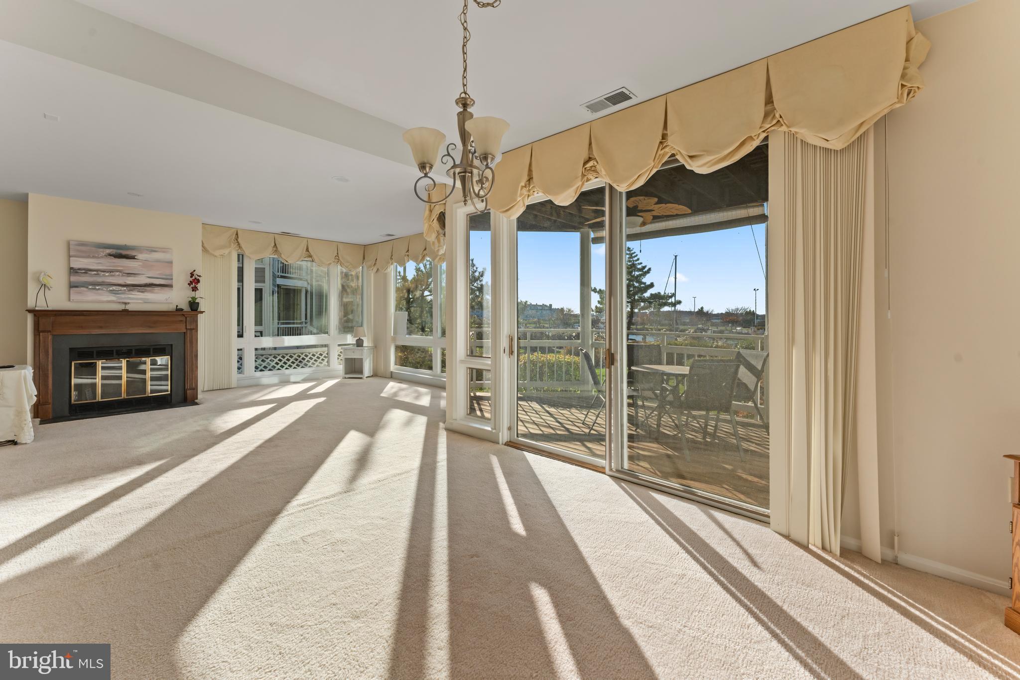 OYSTER COVE - Residential