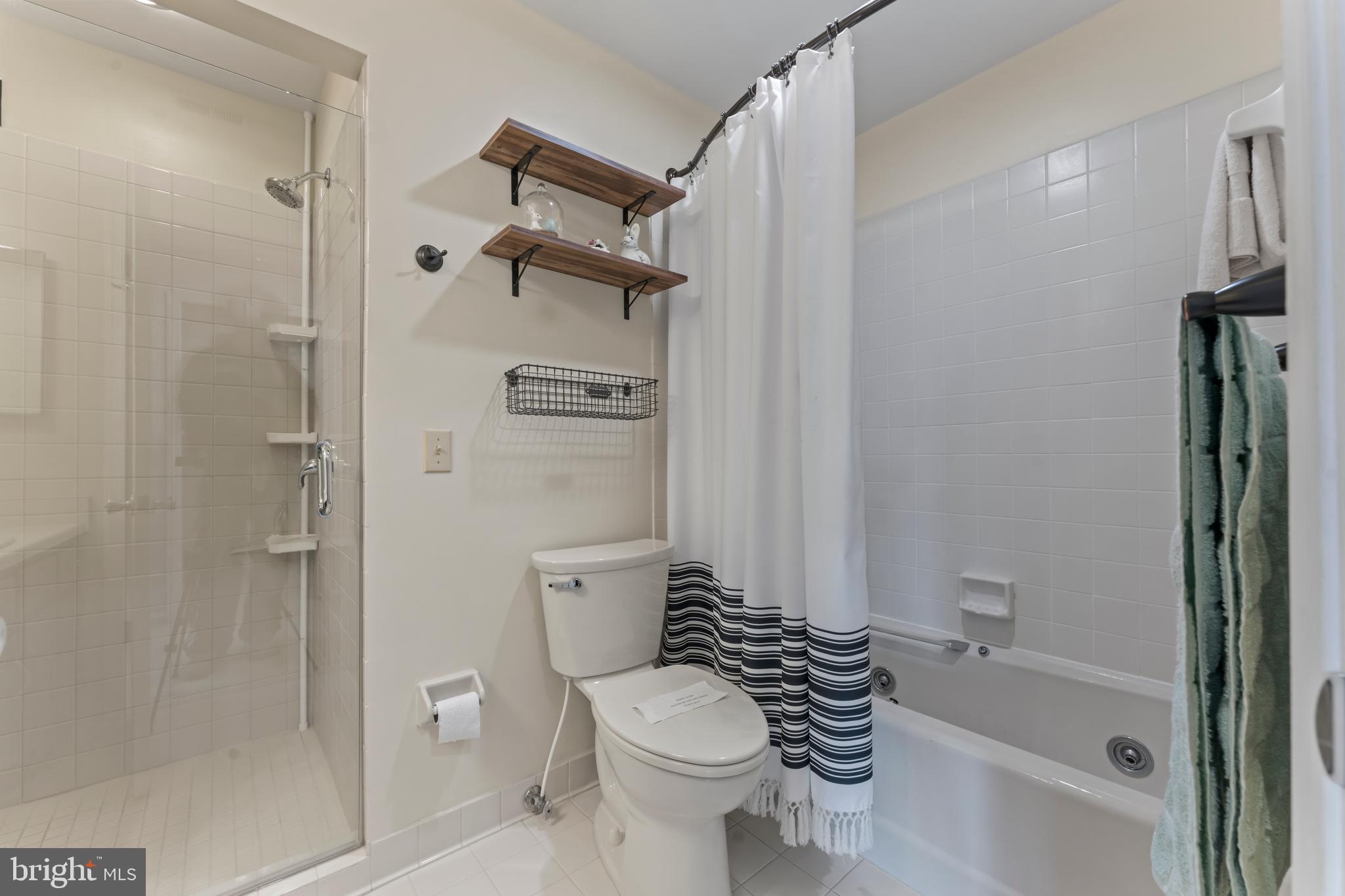 OYSTER COVE - Residential