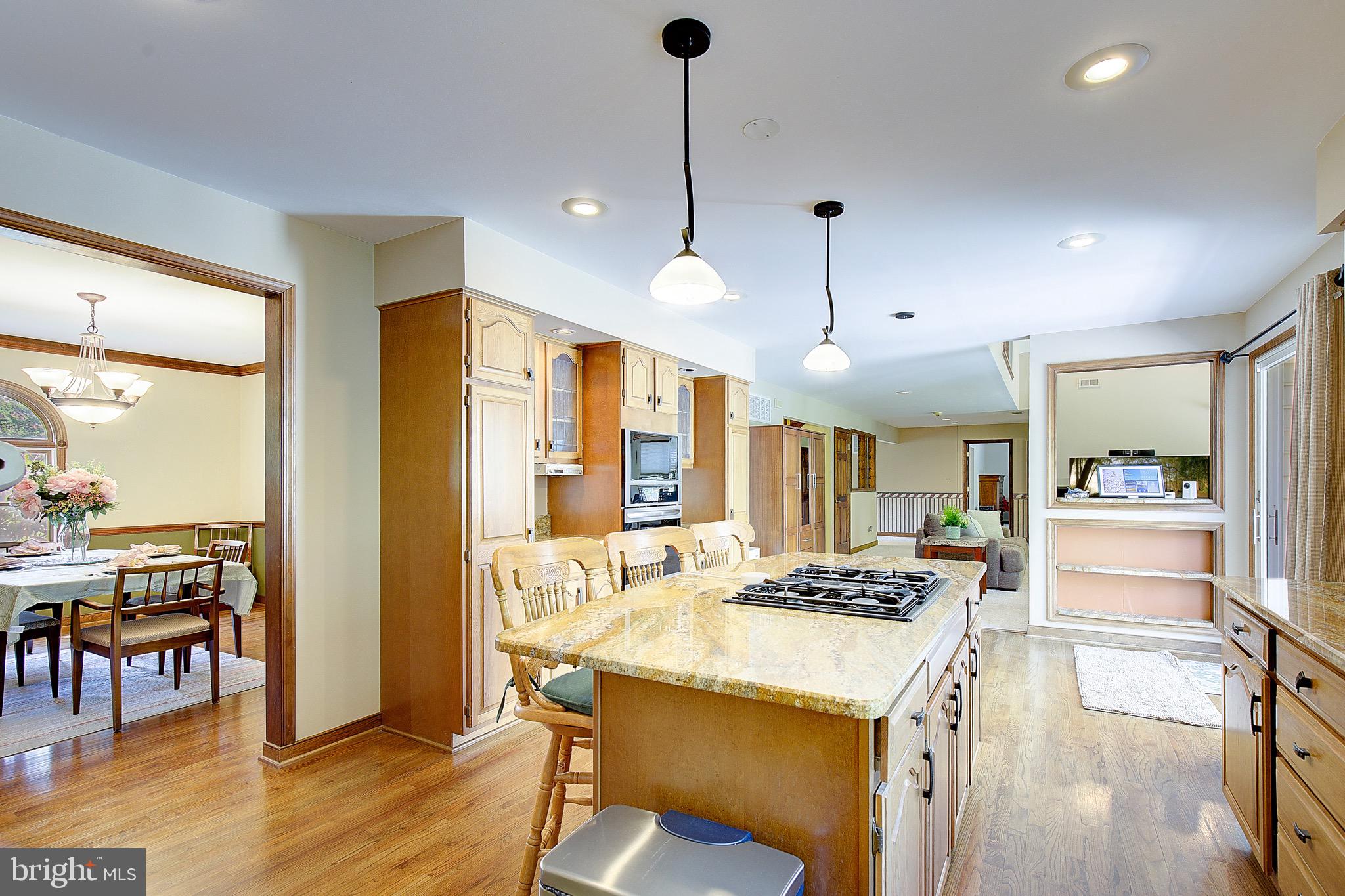 SOMERSET - Residential