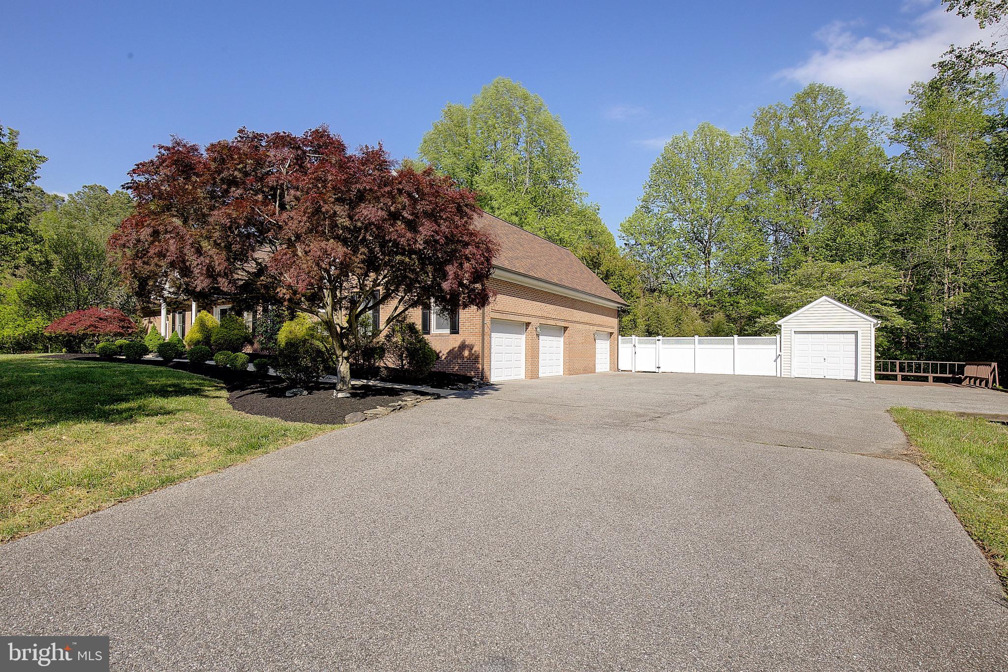 SOMERSET - Residential