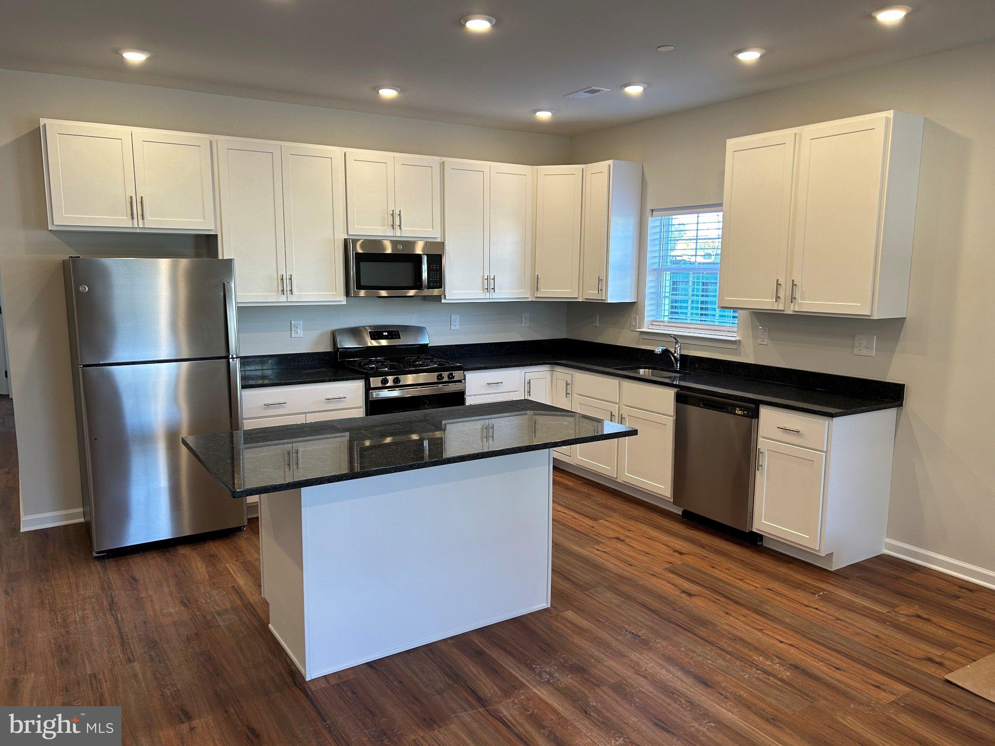 138 5TH STREET W 4
