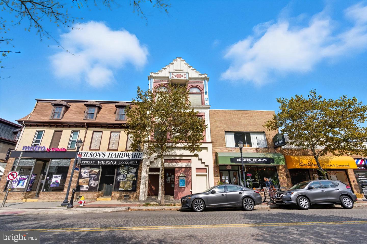 215 W MAIN STREET