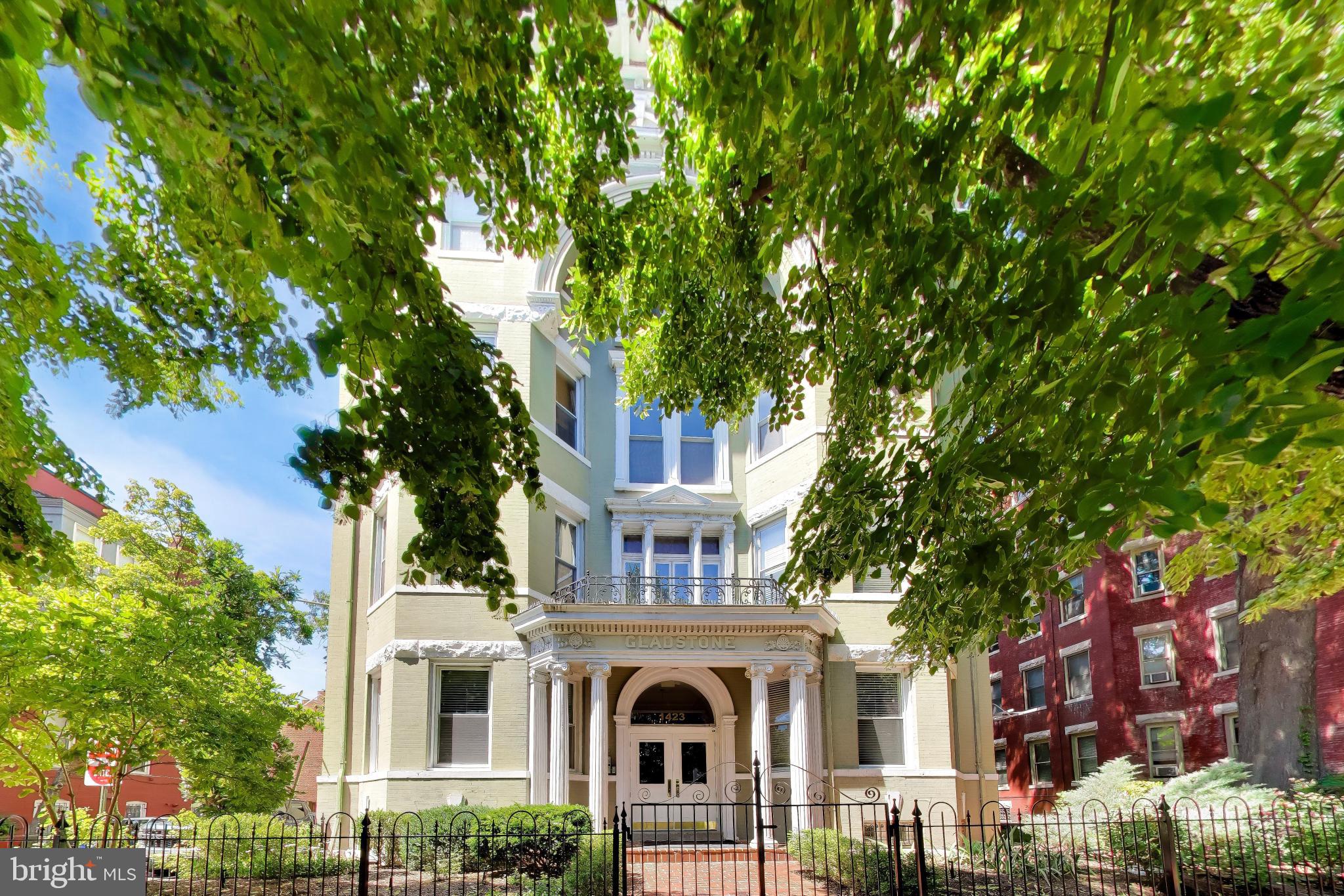 1423 R STREET NW 300