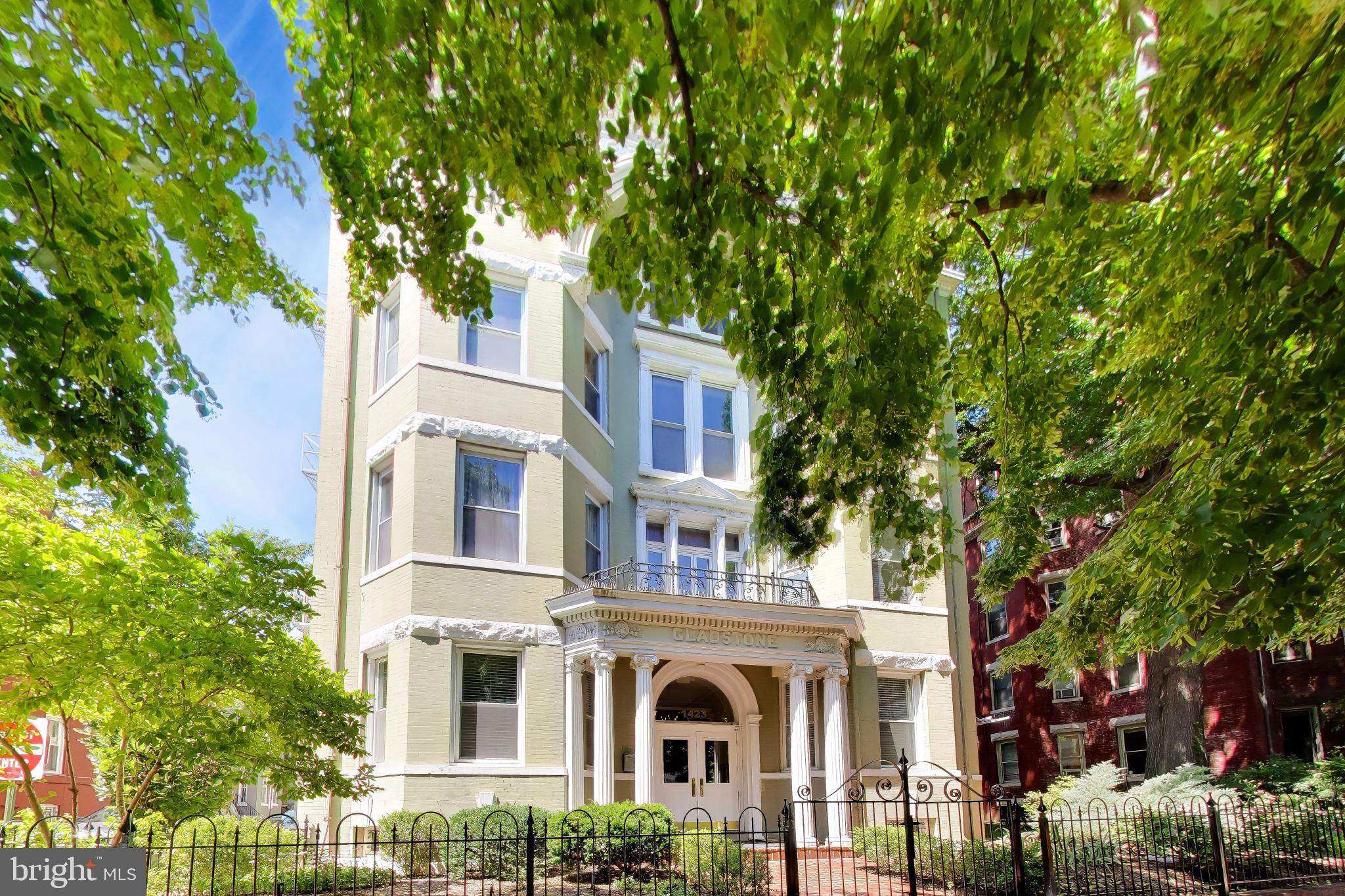 1423 R STREET NW 300
