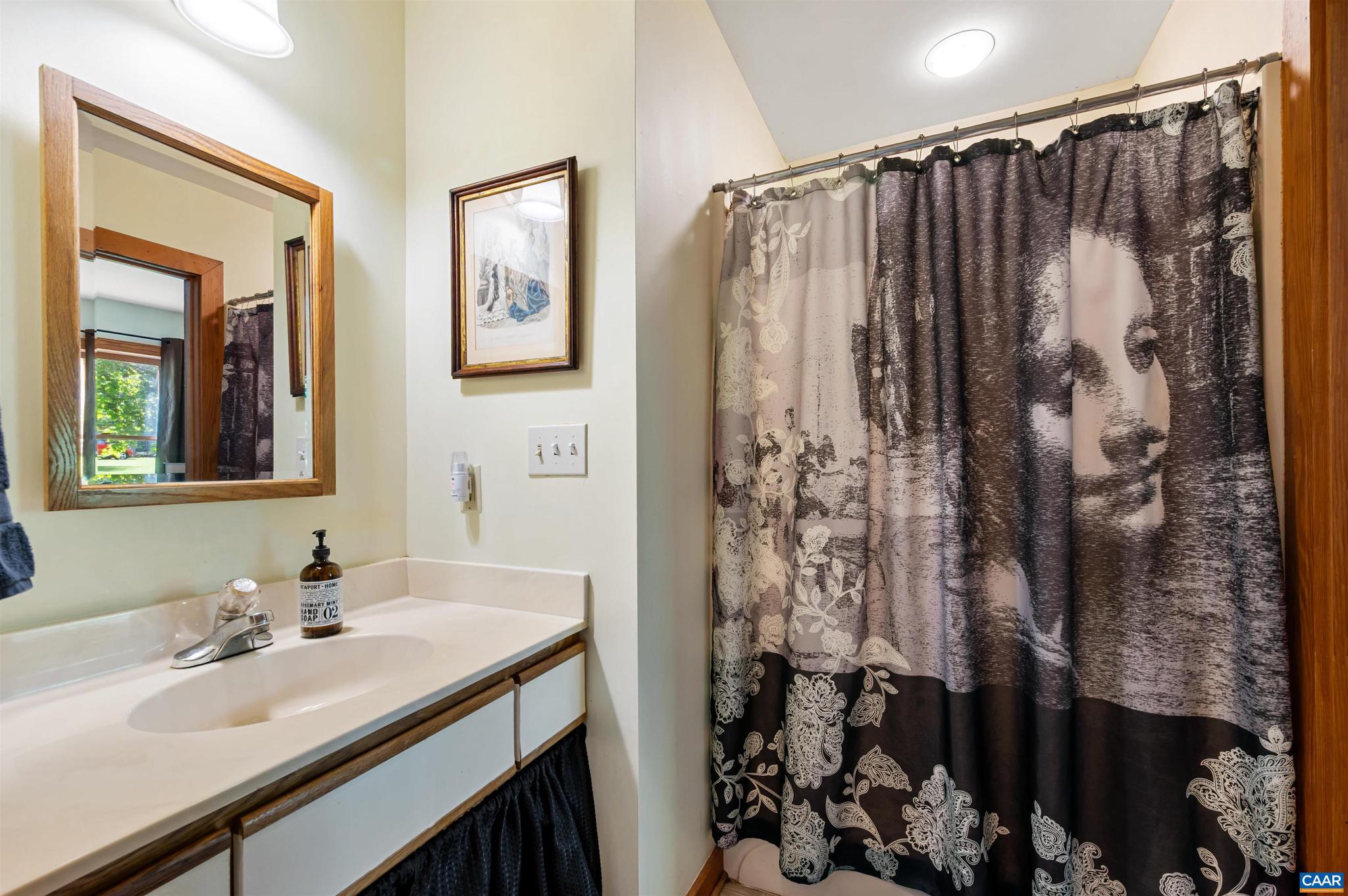 EDGEHILL - Residential