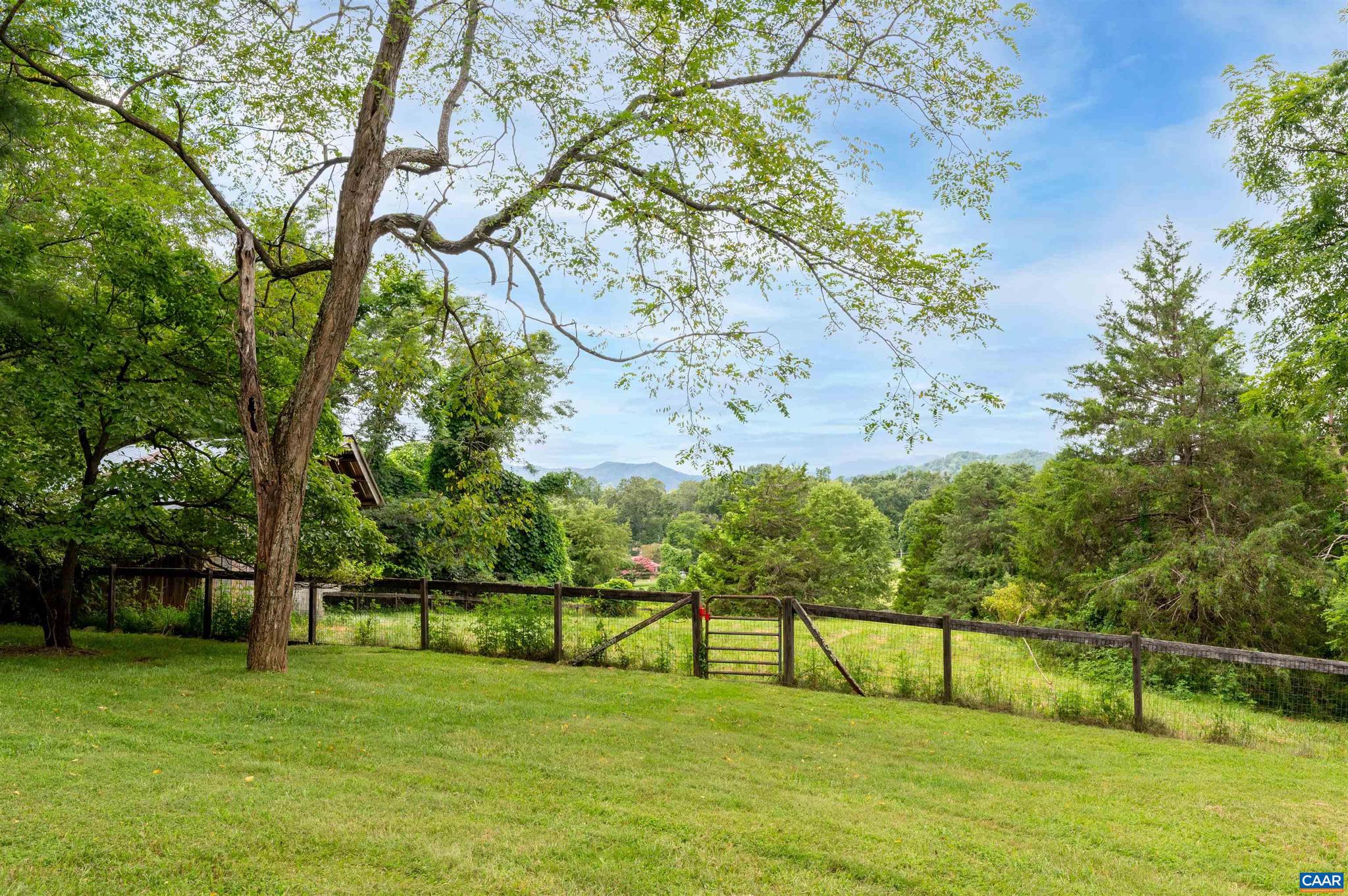 EDGEHILL - Residential