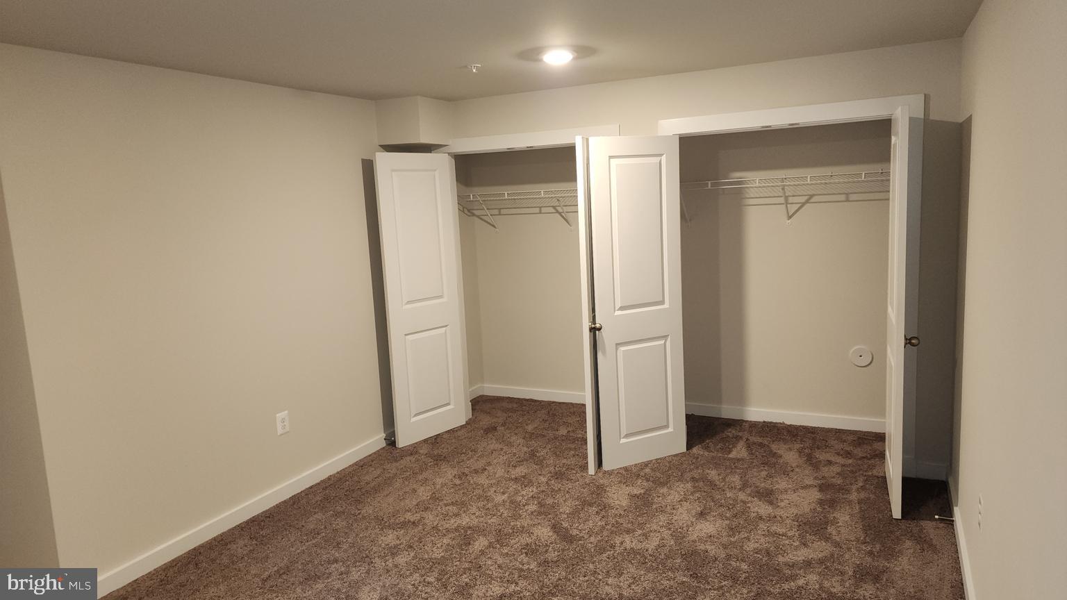 FAIRWAY ESTATES - Residential Lease