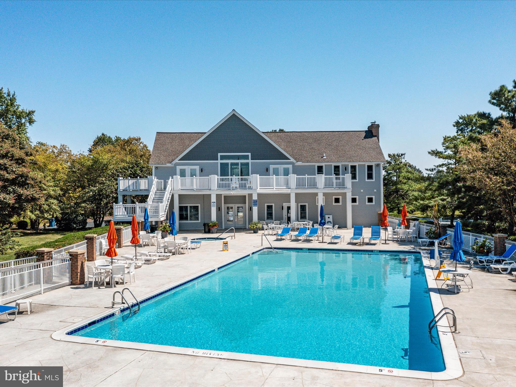 BAYSIDE MARINA - Residential