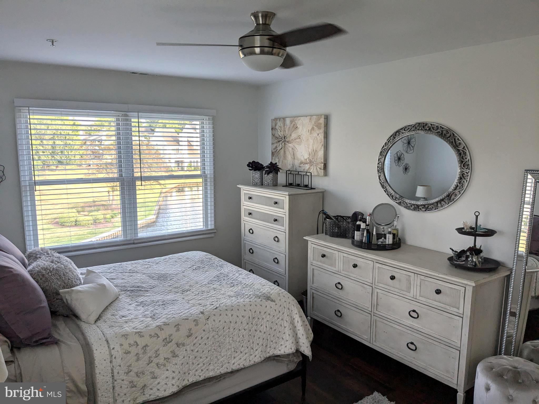 BAYSIDE MARINA - Residential