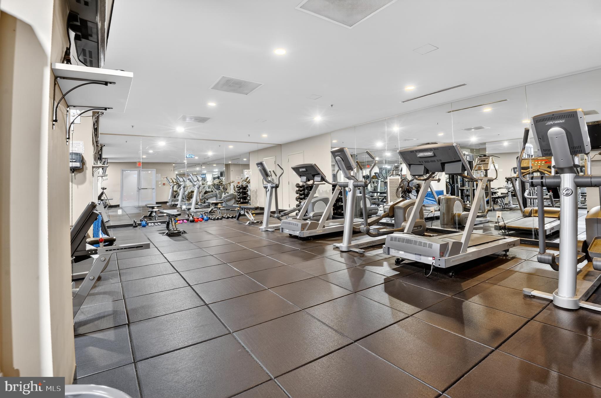 FALLS CHURCH CITY - Residential