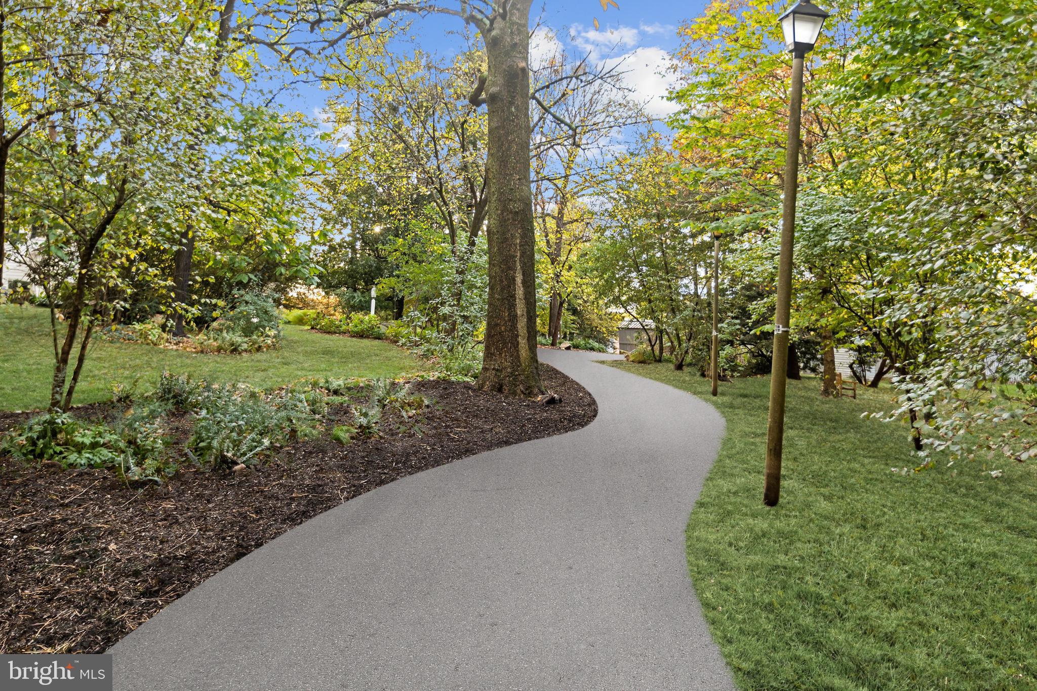 FALLS CHURCH CITY - Residential