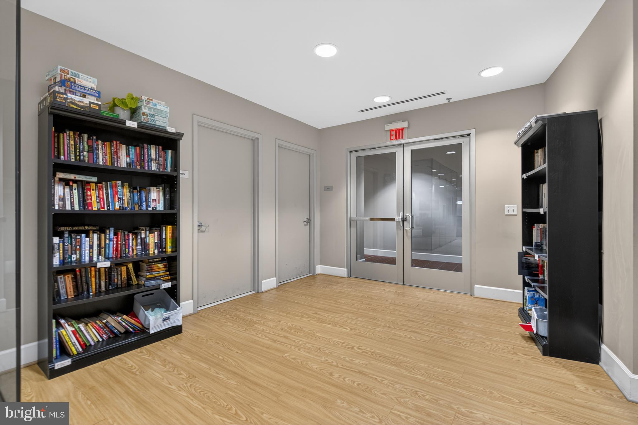 FALLS CHURCH CITY - Residential
