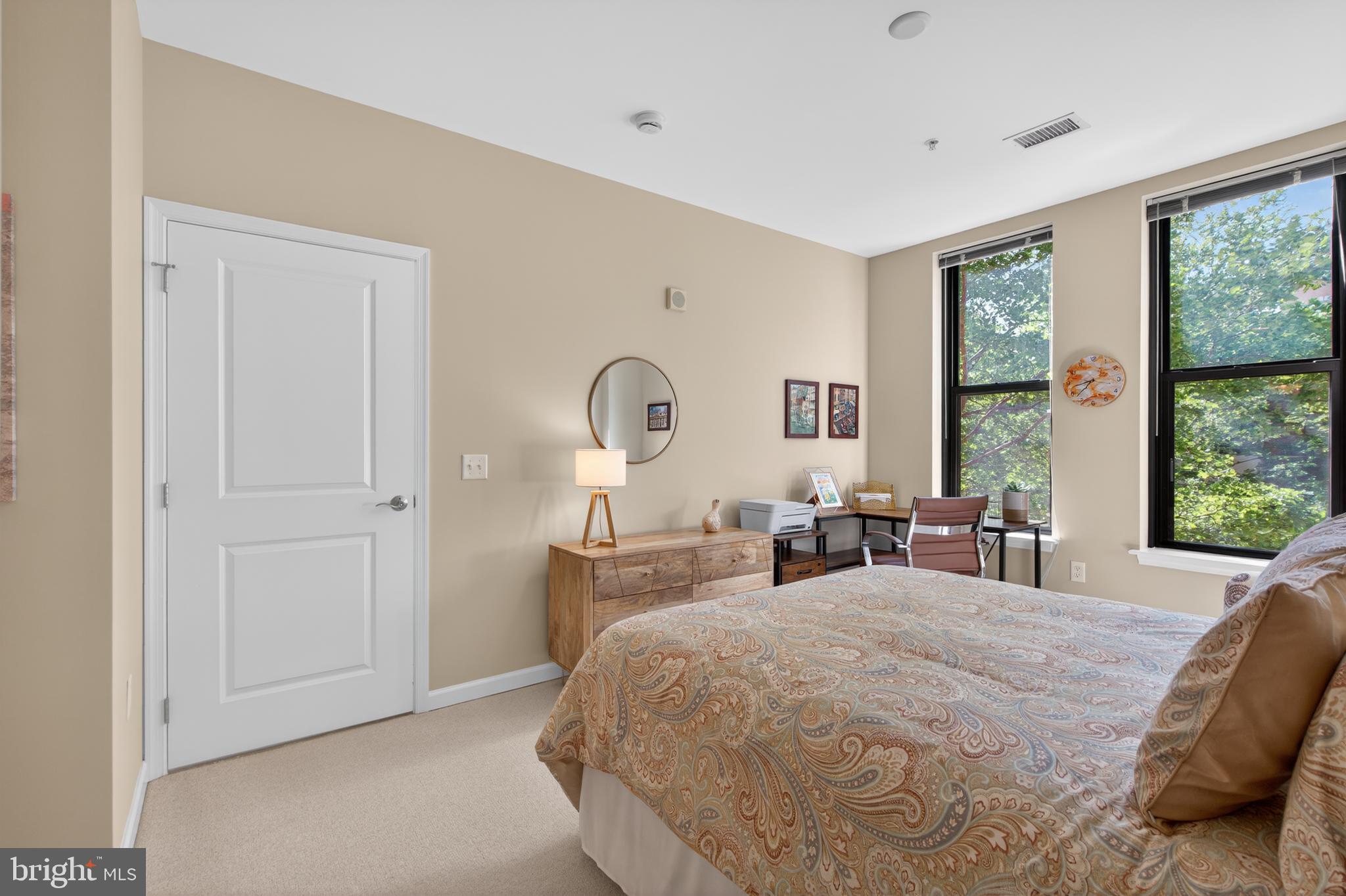 FALLS CHURCH CITY - Residential