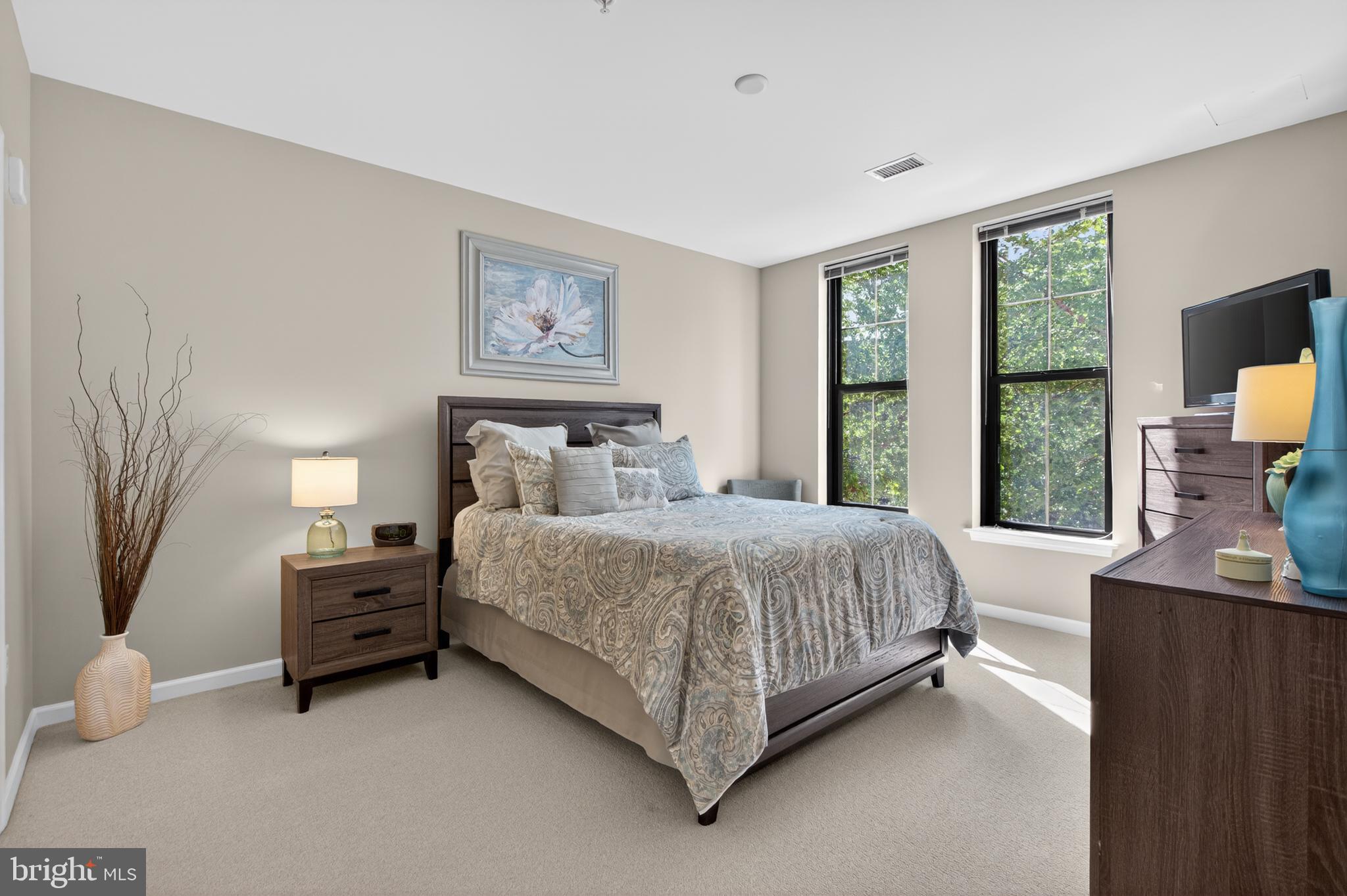 FALLS CHURCH CITY - Residential