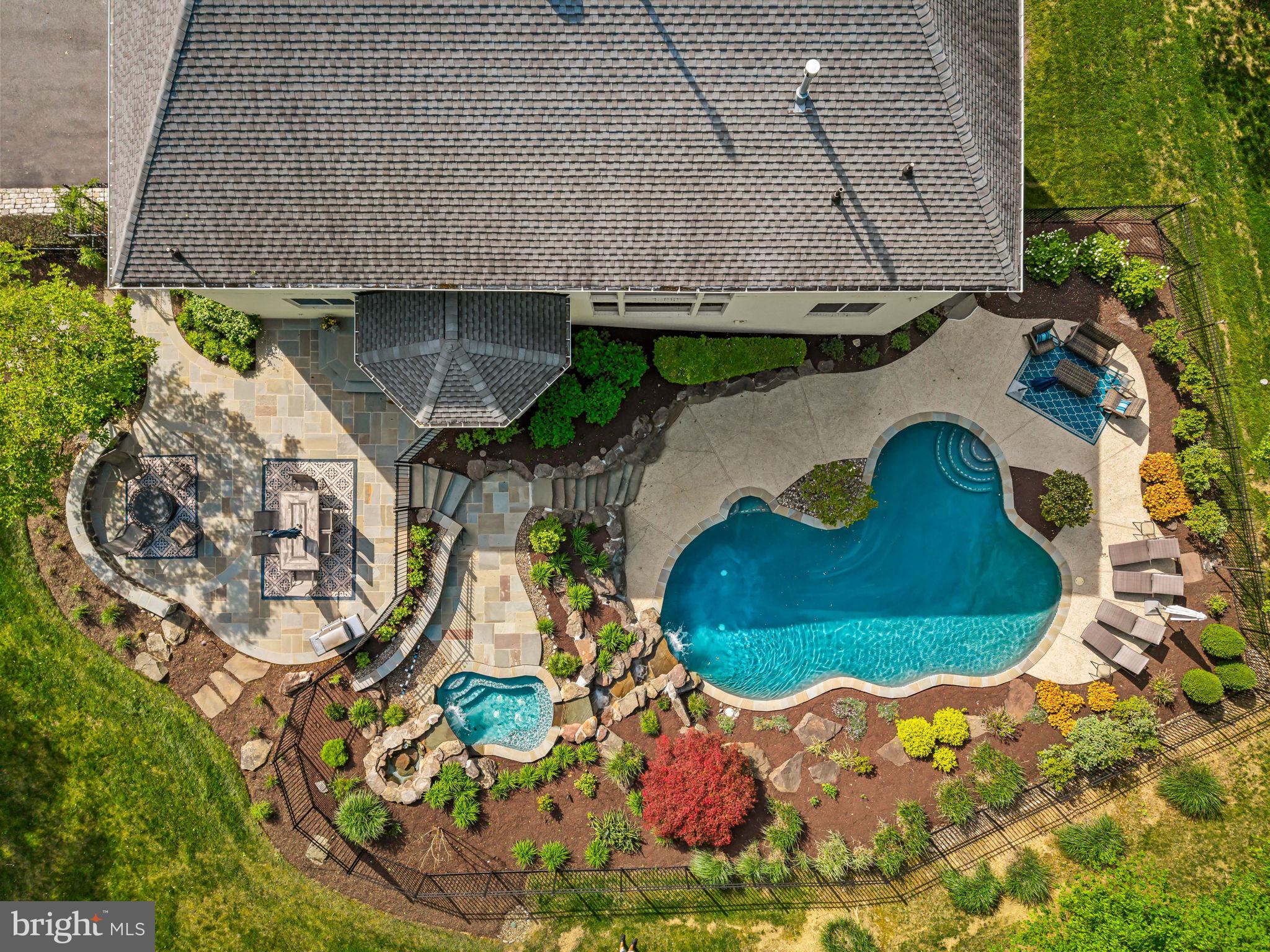 QUARTERFIELD - Residential