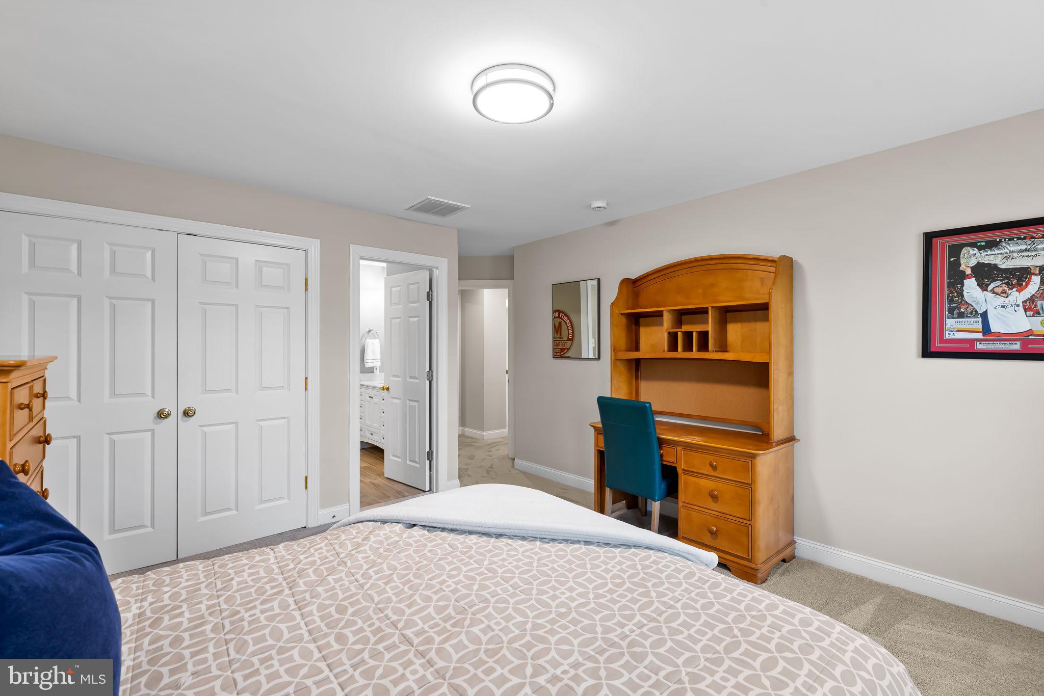 QUARTERFIELD - Residential