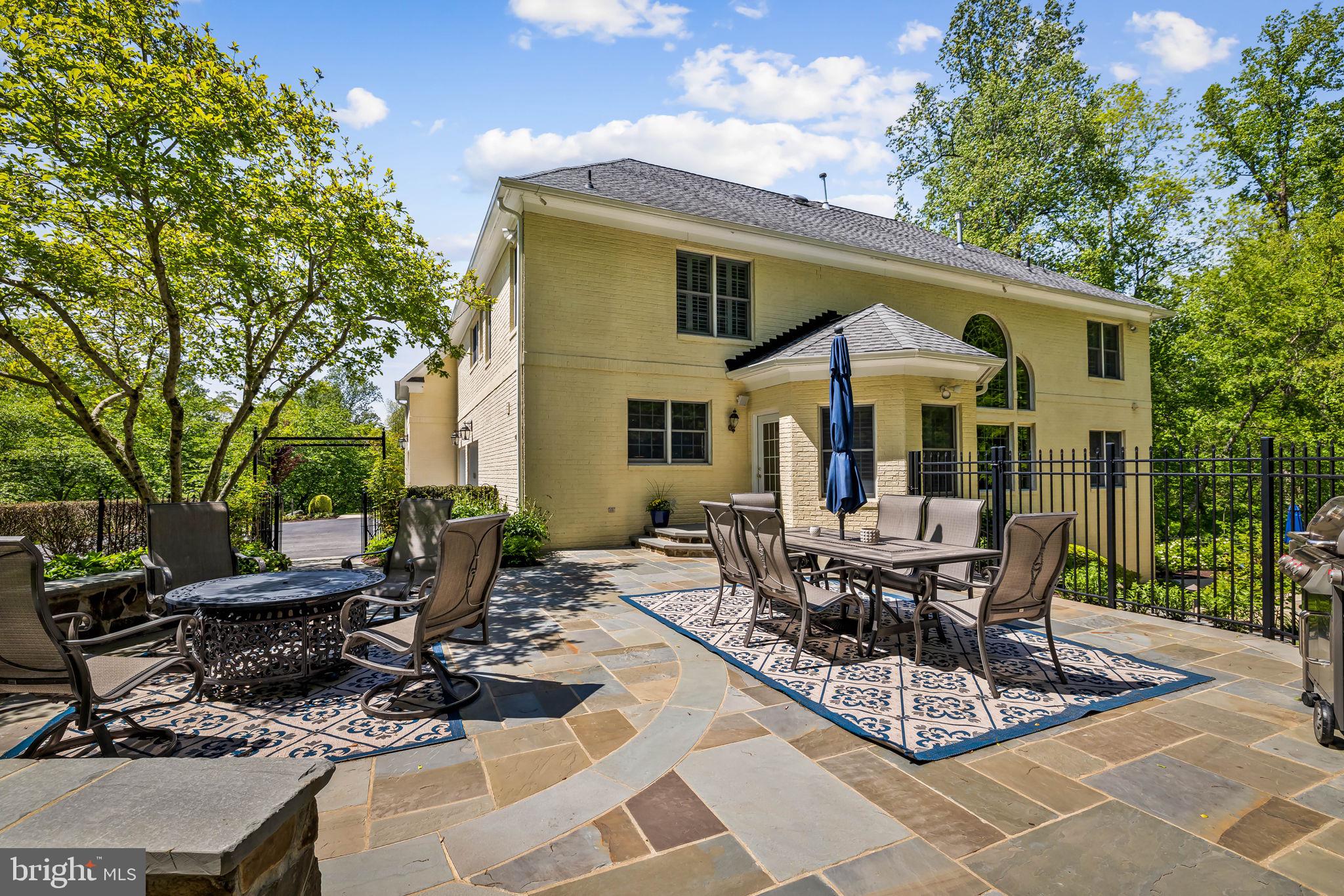 QUARTERFIELD - Residential
