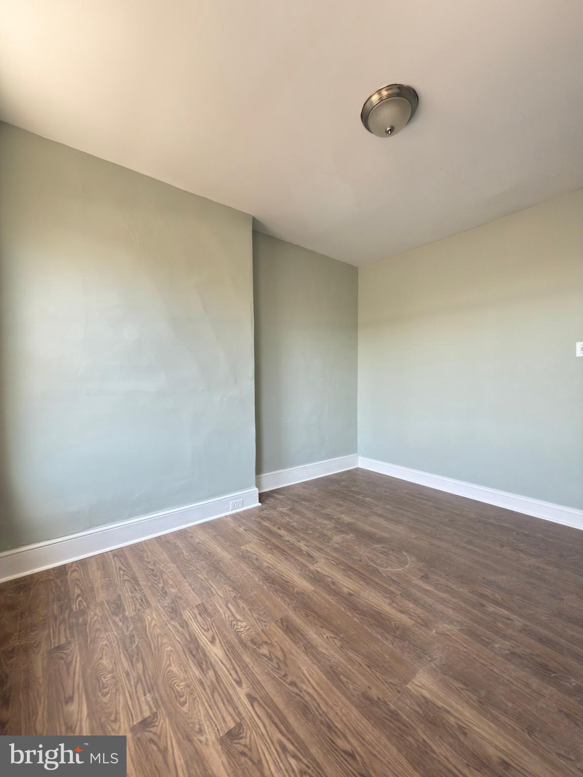 ELMWOOD PARK - Residential