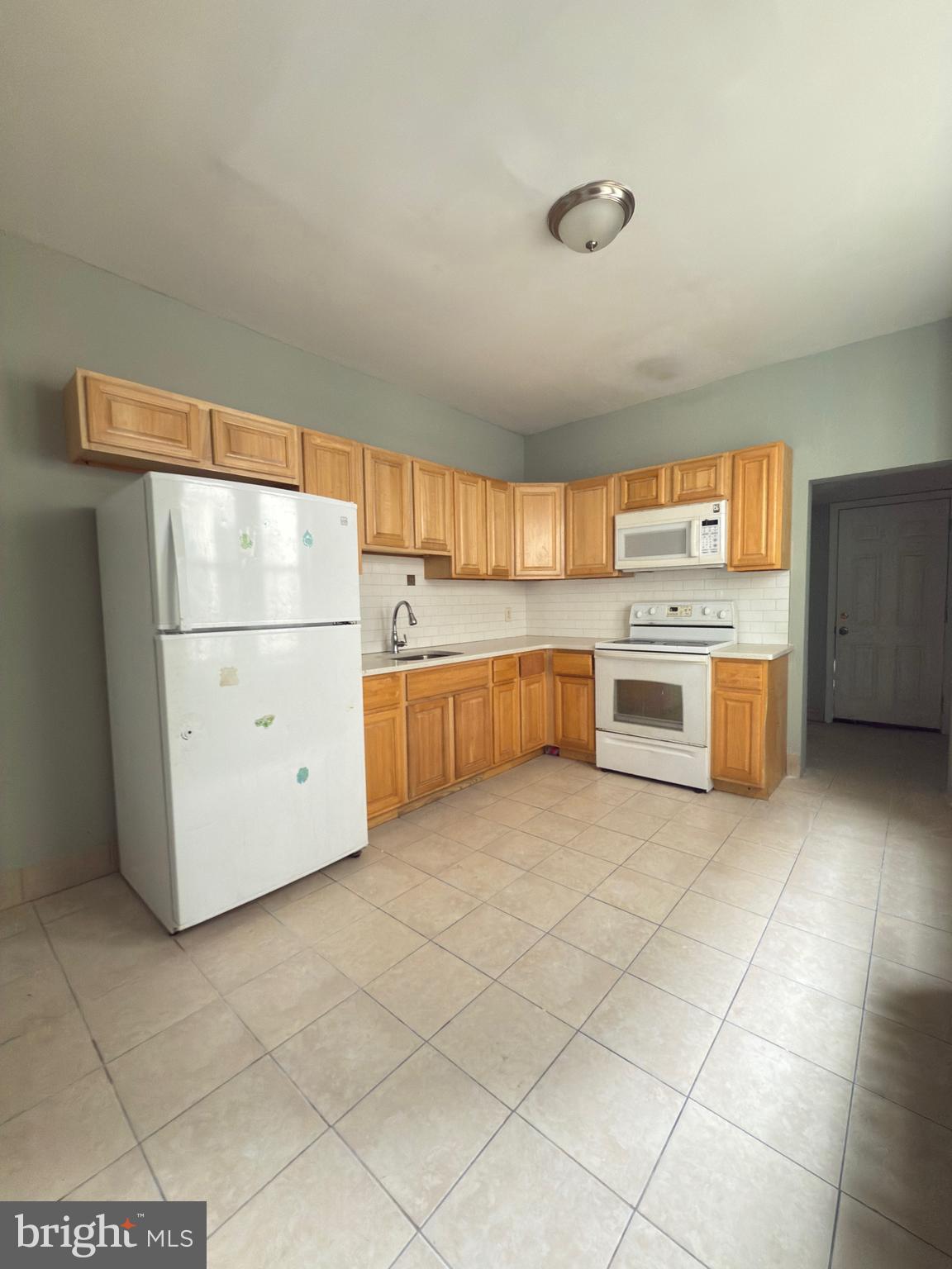 ELMWOOD PARK - Residential