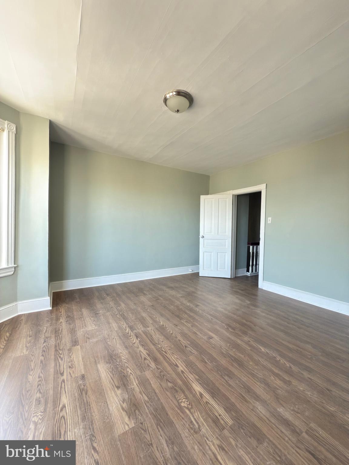 ELMWOOD PARK - Residential