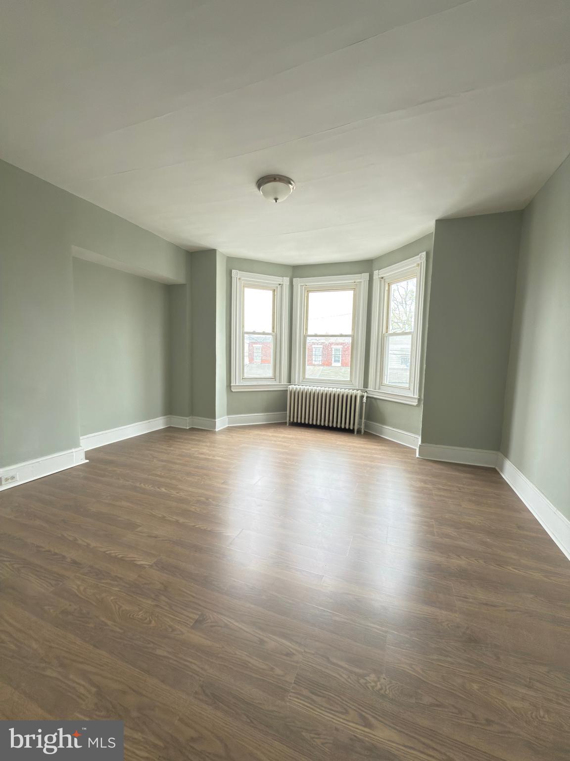 ELMWOOD PARK - Residential