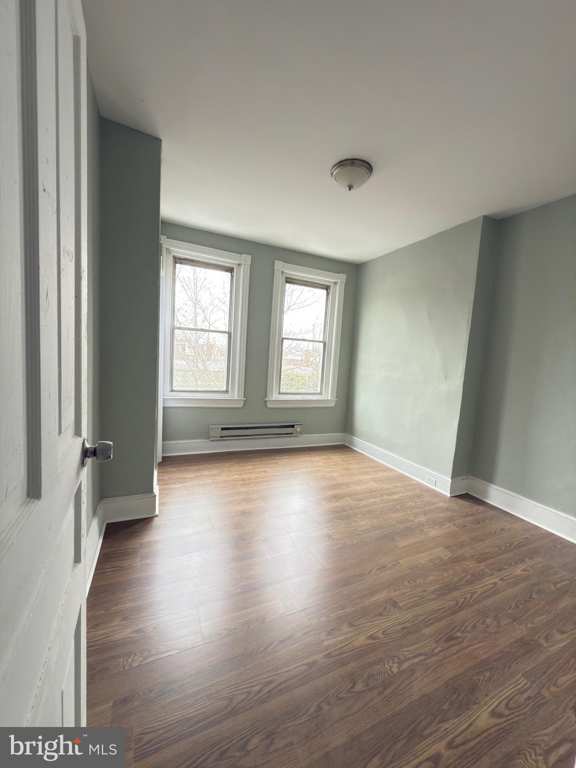 ELMWOOD PARK - Residential