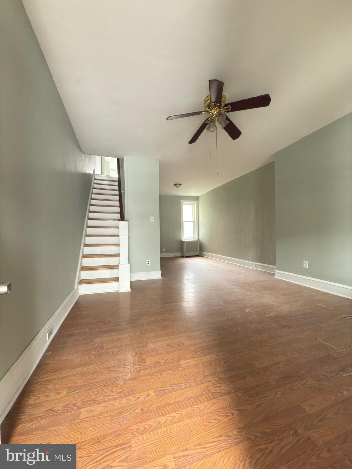 ELMWOOD PARK - Residential