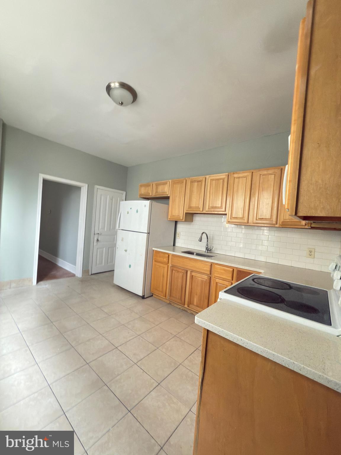 ELMWOOD PARK - Residential