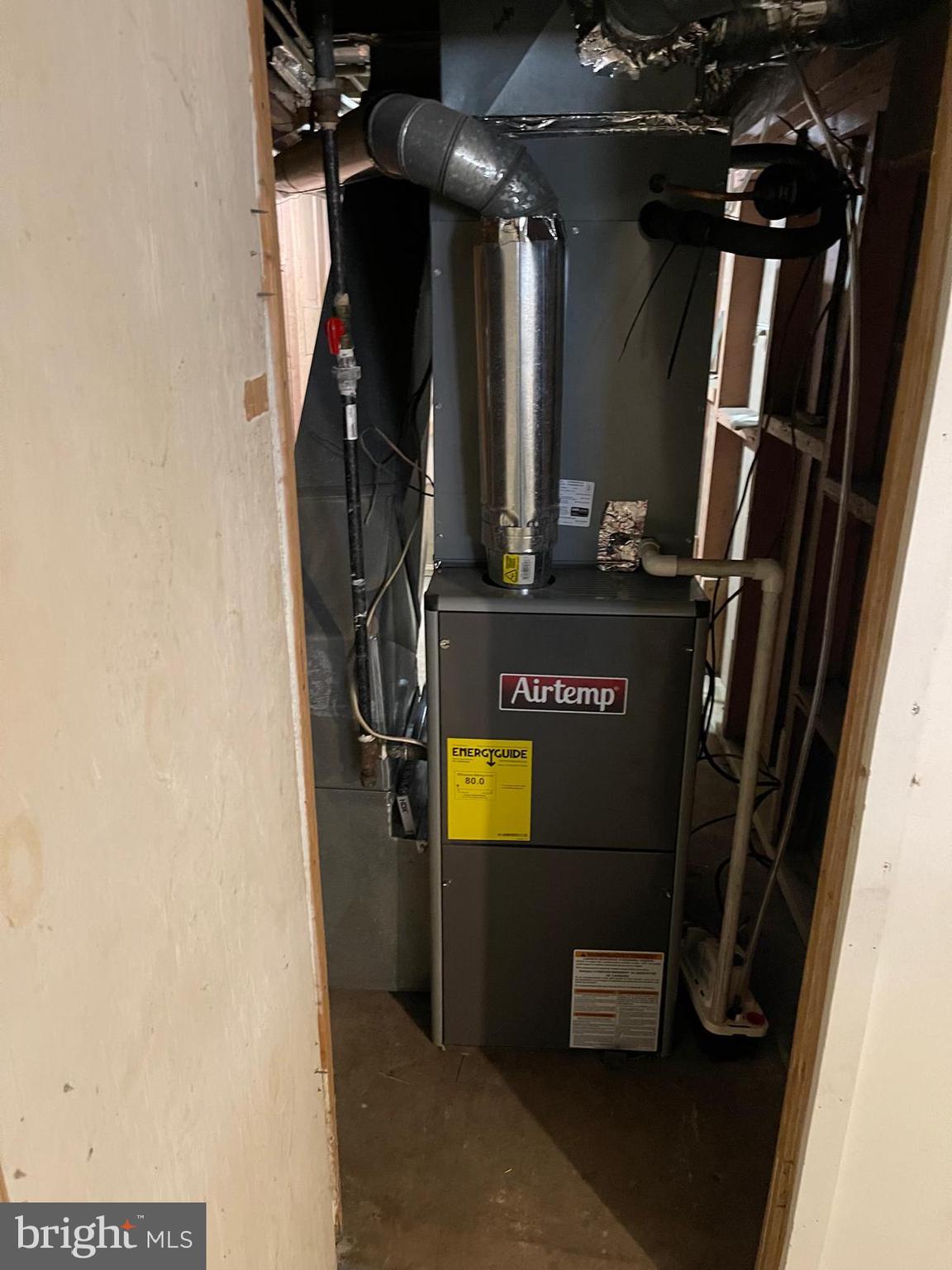 EAST BALTIMORE MIDWAY - Residential