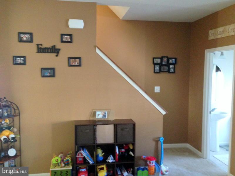 MAZEL - Residential Lease