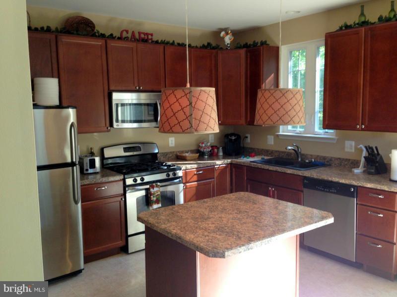 MAZEL - Residential Lease