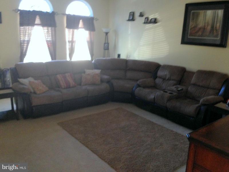 MAZEL - Residential Lease