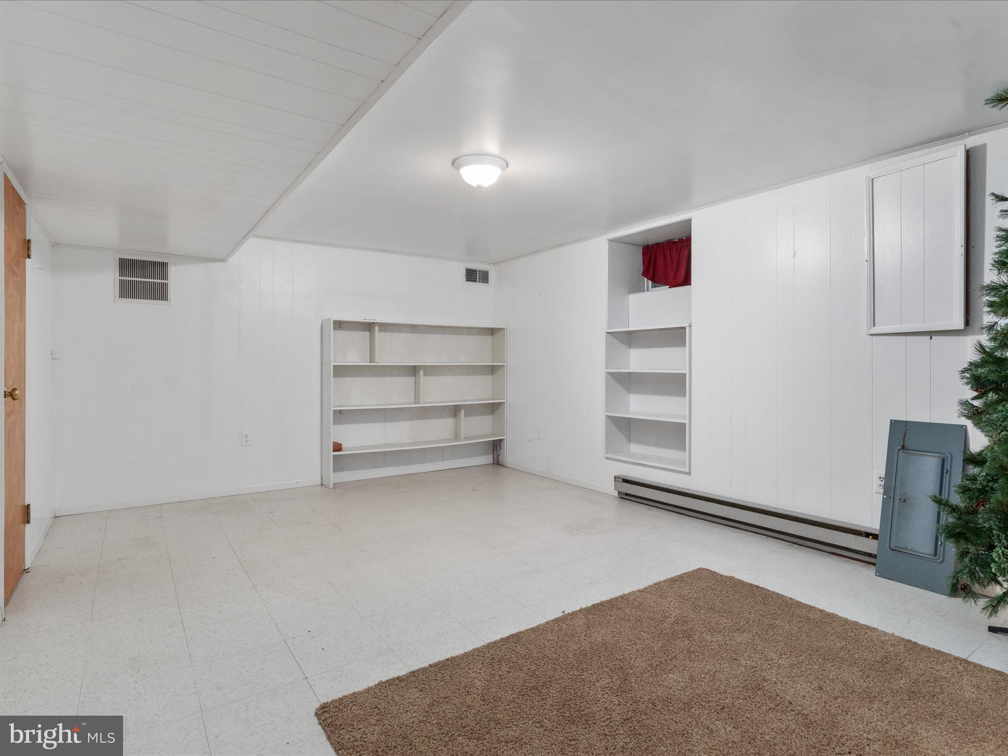 WHITTIER ACRES - Residential