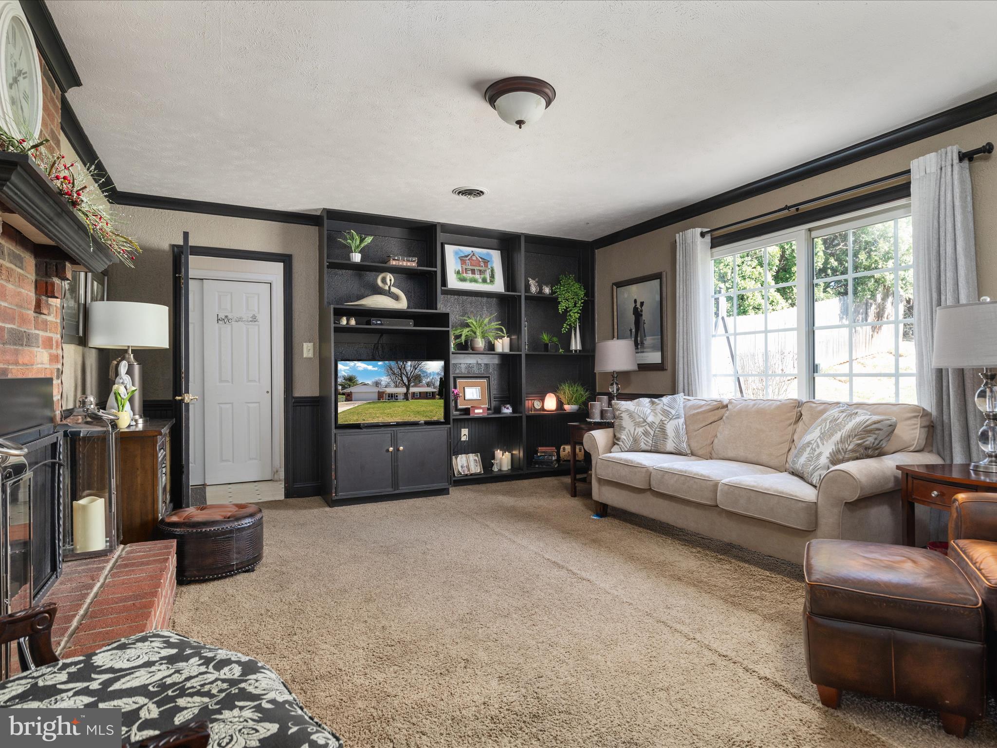 WHITTIER ACRES - Residential