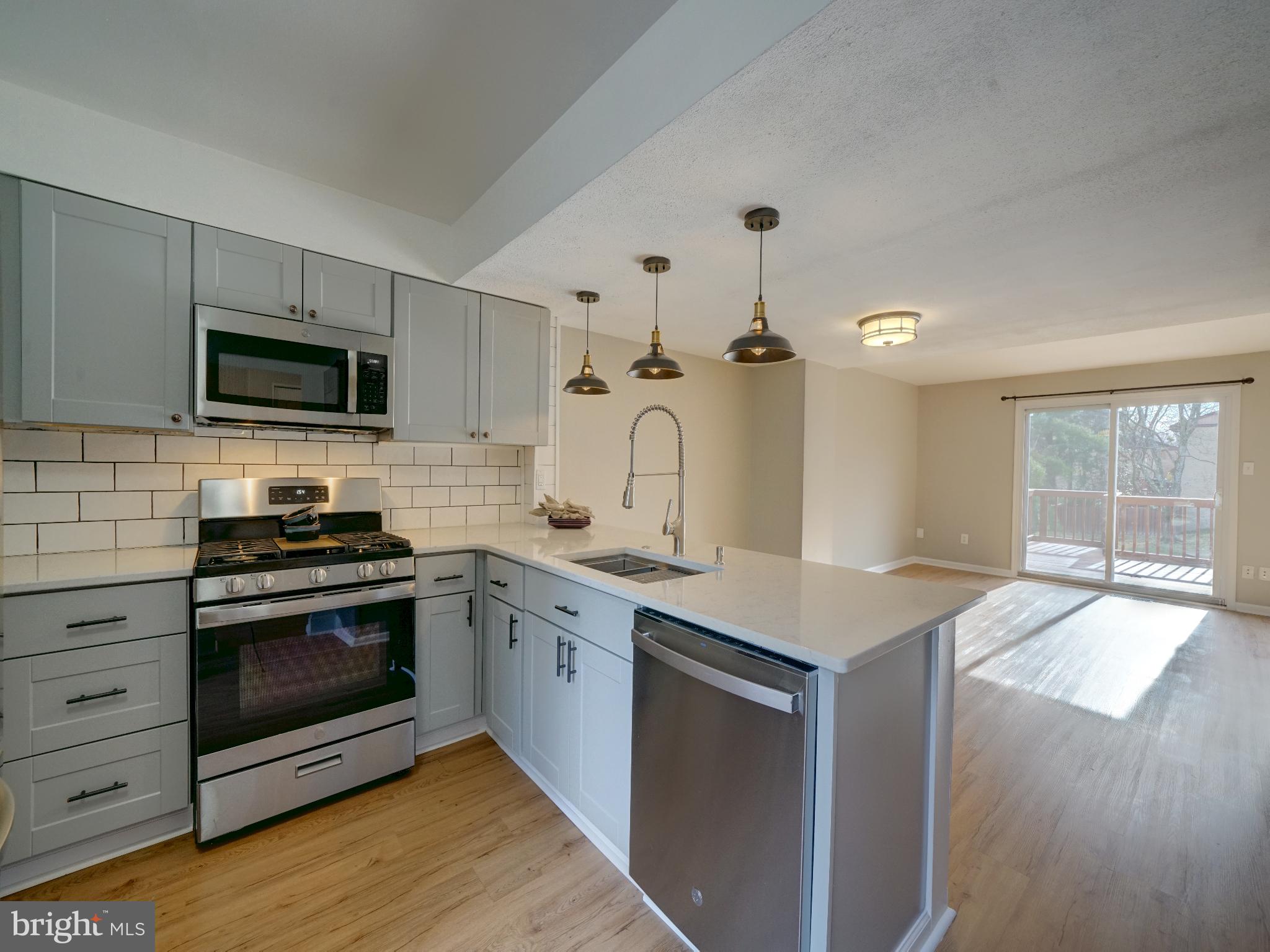 VILLAGE OF LONG REACH - Residential