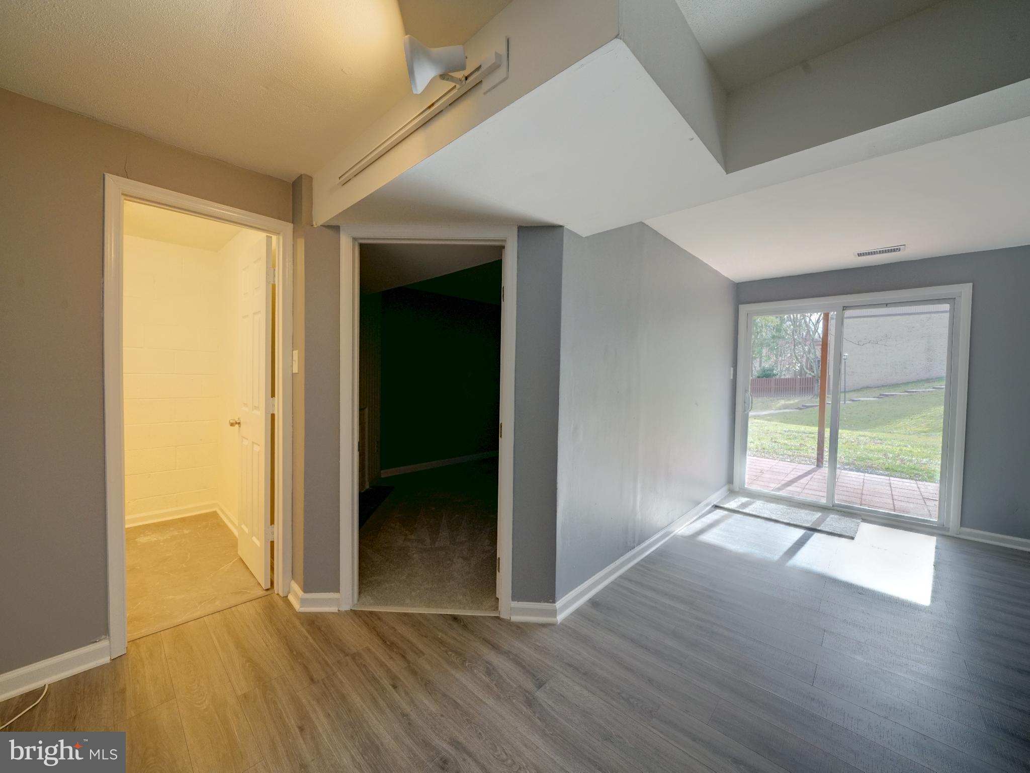 VILLAGE OF LONG REACH - Residential