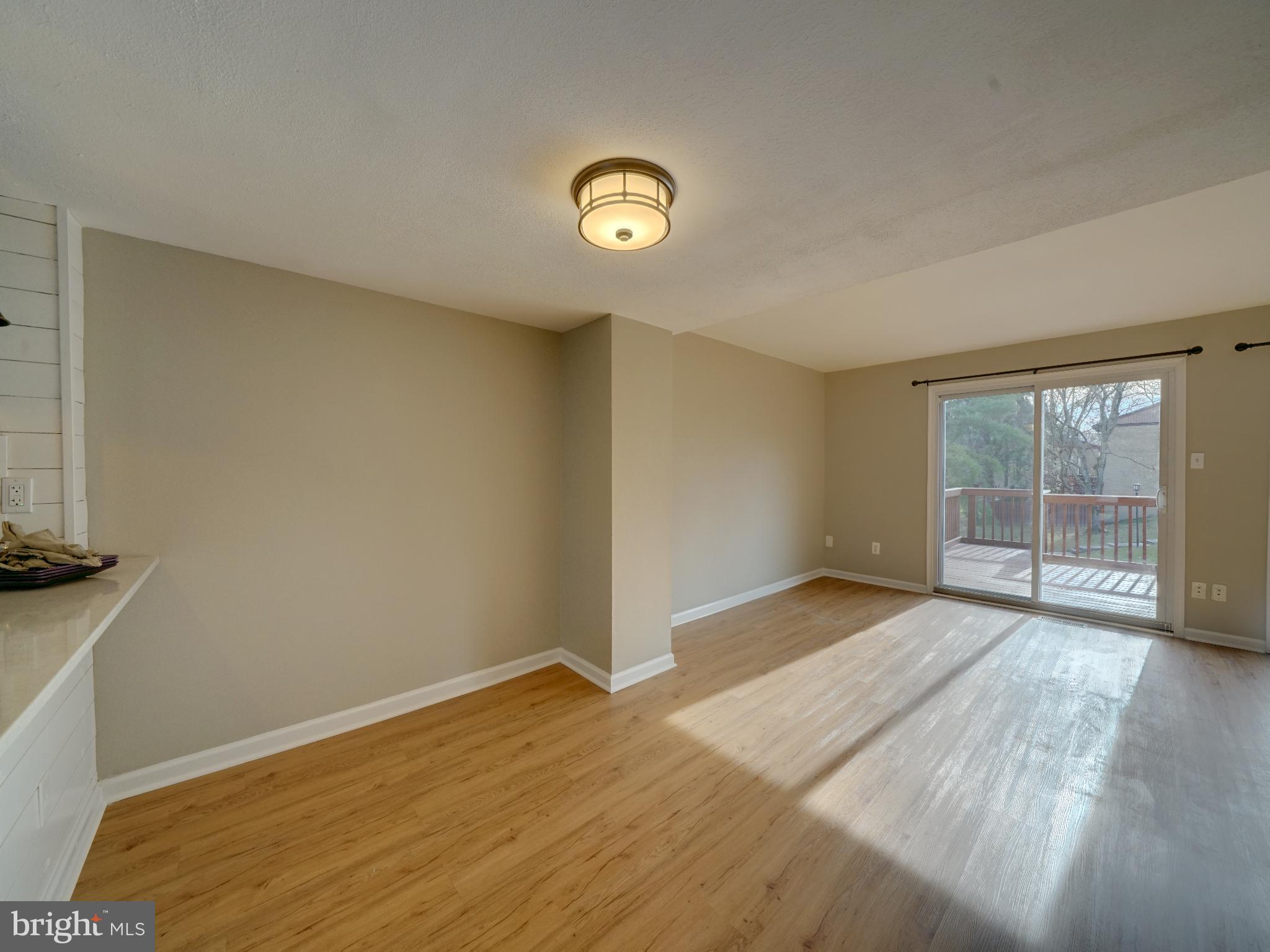 VILLAGE OF LONG REACH - Residential