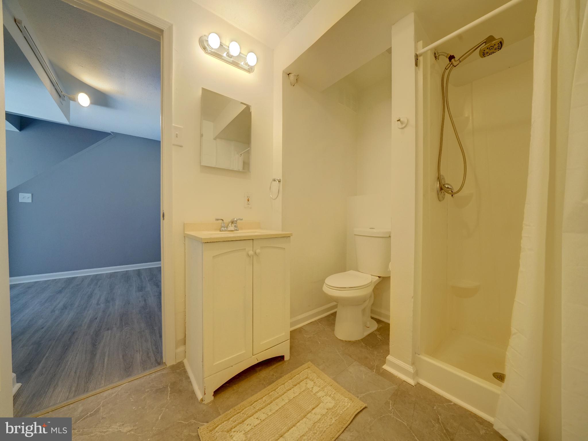 VILLAGE OF LONG REACH - Residential