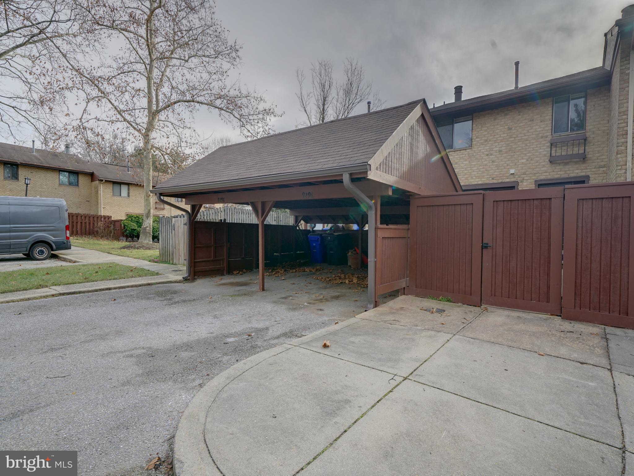 VILLAGE OF LONG REACH - Residential