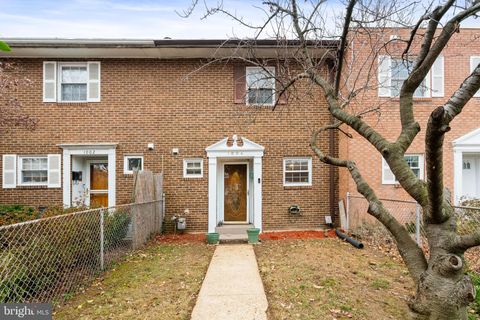 1004 COLONIAL AVENUE ALEXANDRIA VA 22314