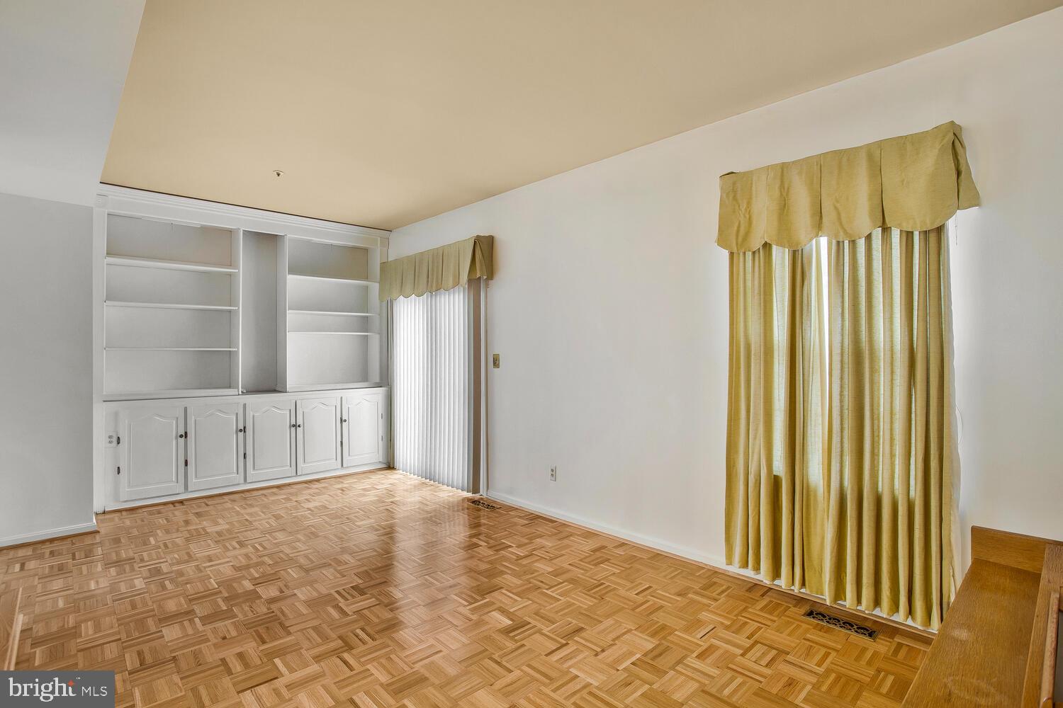 VILLAGES OF MARLBOROUGH - Residential